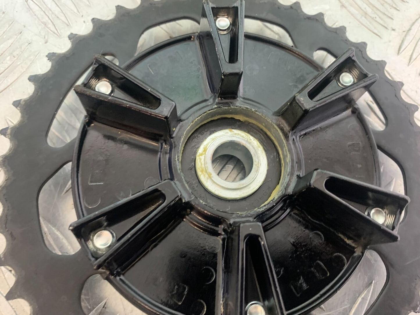 YAMAHA XSR900 XSR 900 SPROCKET CARRIER YEAR 2021-2022 (CMB1073)
