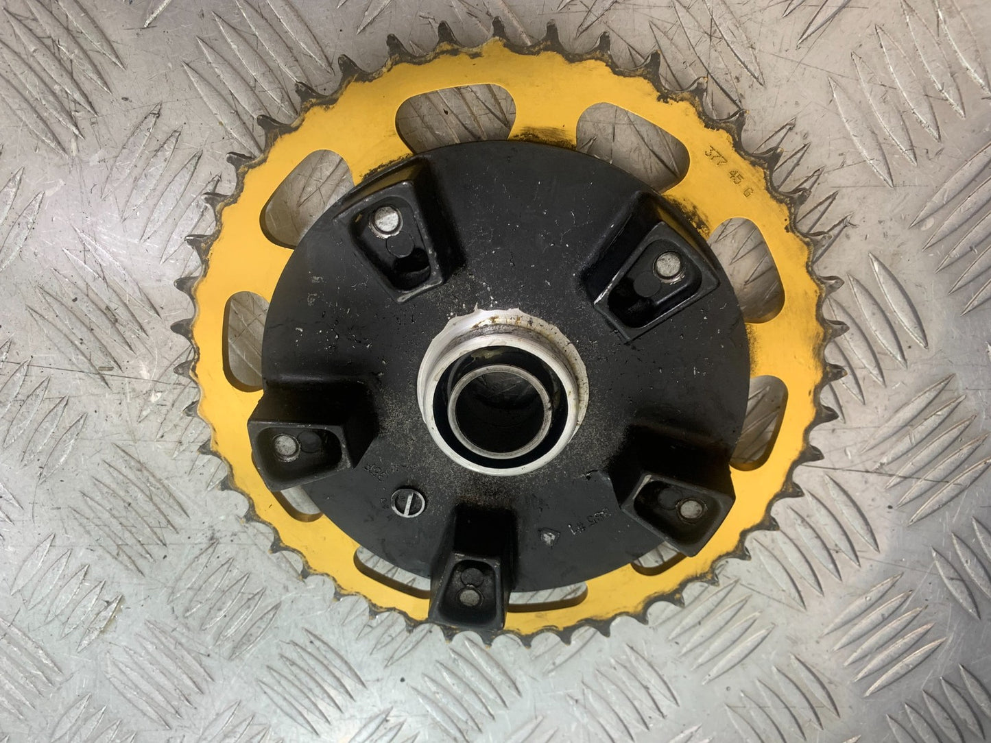 SUZUKI GSXR750 GSXR 750 K4 K5 REAR SPROCKET CARRIER 2004-2005 (CMB1319)