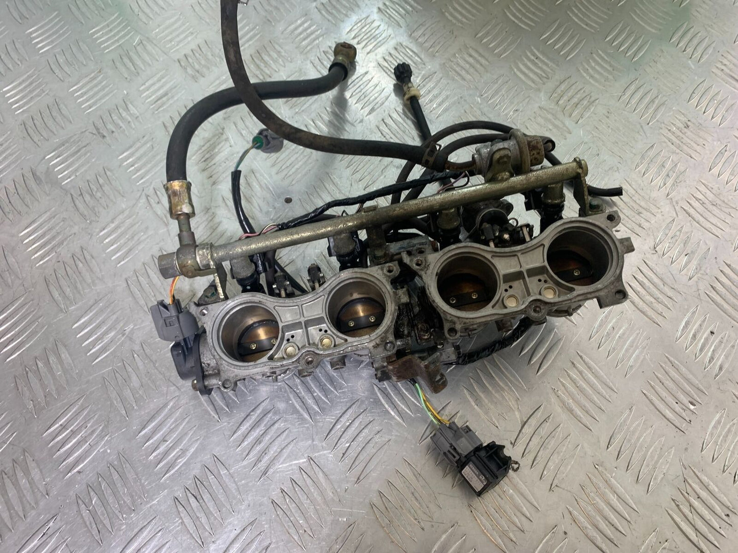 HONDA CBR600 CBR 600 F THROTTLE BODIES YEAR 2000-2003(CMB1091)
