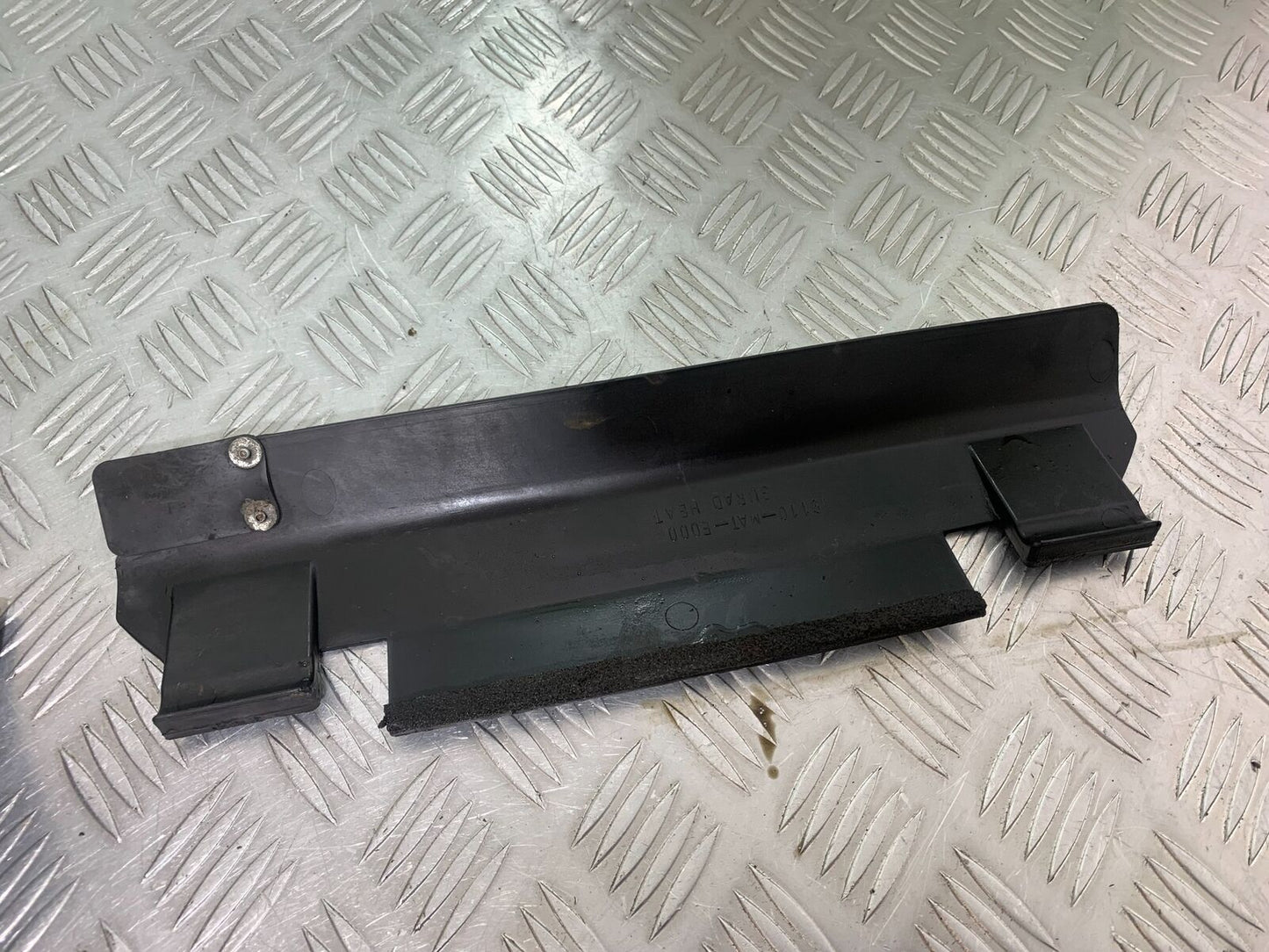 HONDA CBR1100 BLACKBIRD INFILL COVER YEAR 1999-2005 (CMB1103)