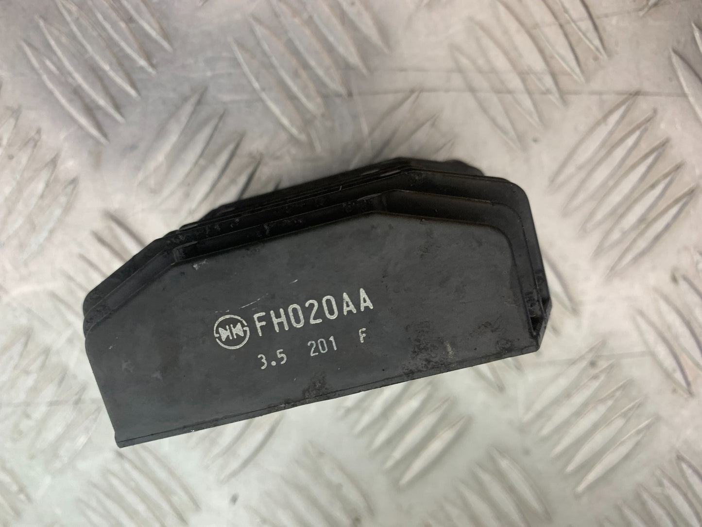HONDA CB500 F CB500F REGULATOR YEAR 2013-2015 (CMB1235)