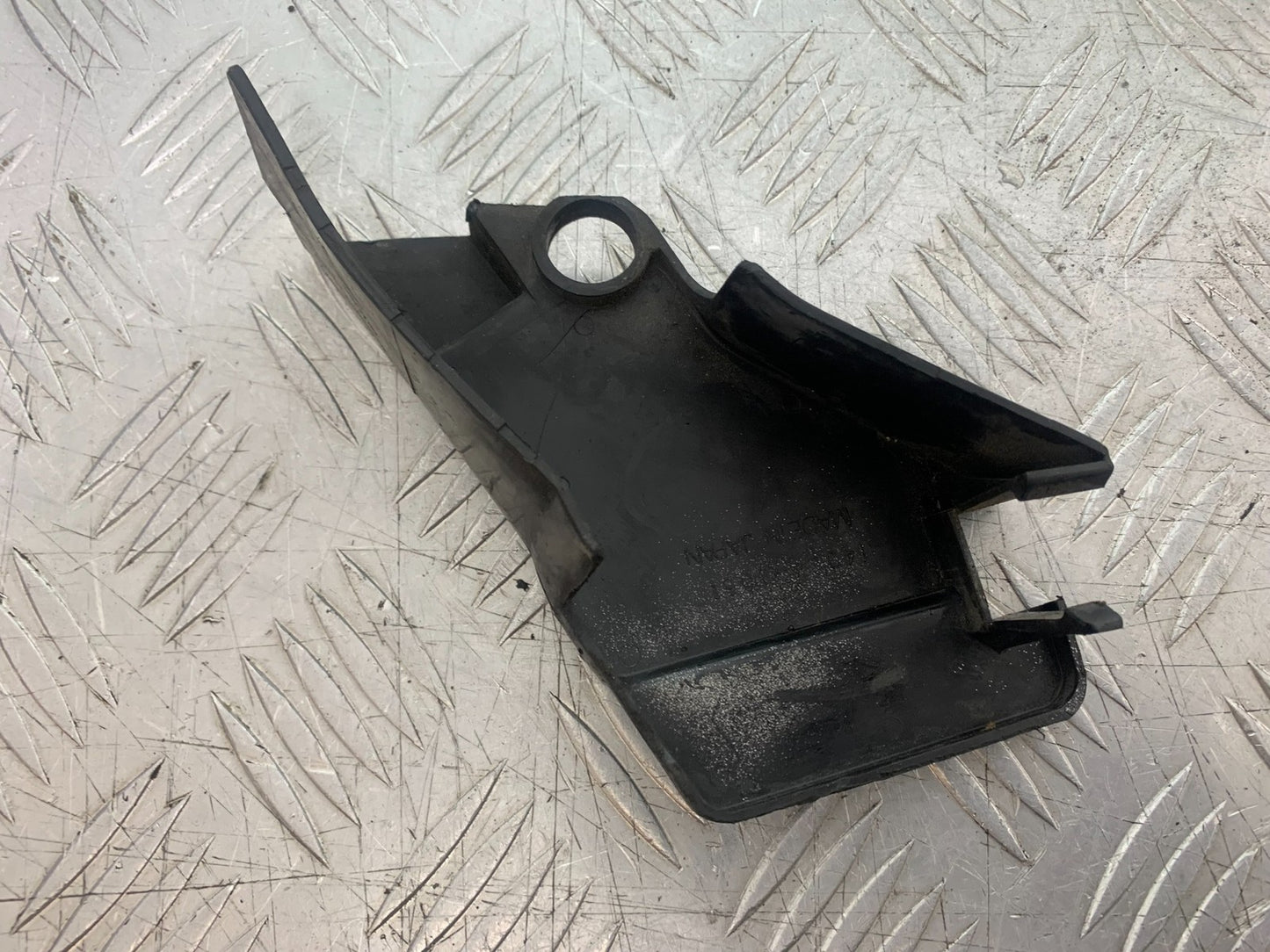KAWASAKI GPZ600 GPZ 600 LOCK COVER INFILL YEAR 1988-90 (CMB1258)