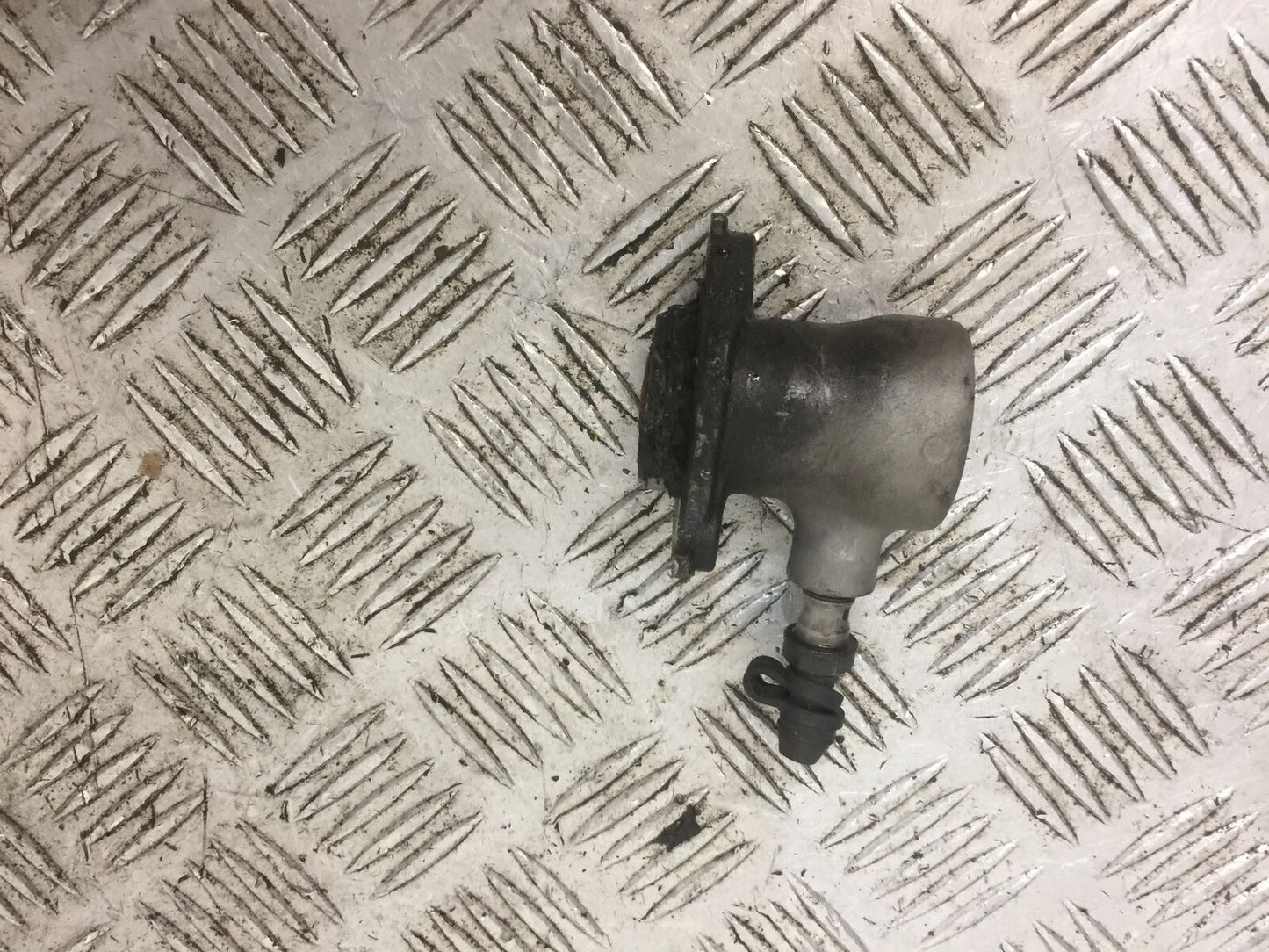 DUCATI 696 MONSTER CLUTCH SLAVE CYLINDER YEAR 2008 (STOCK 768)
