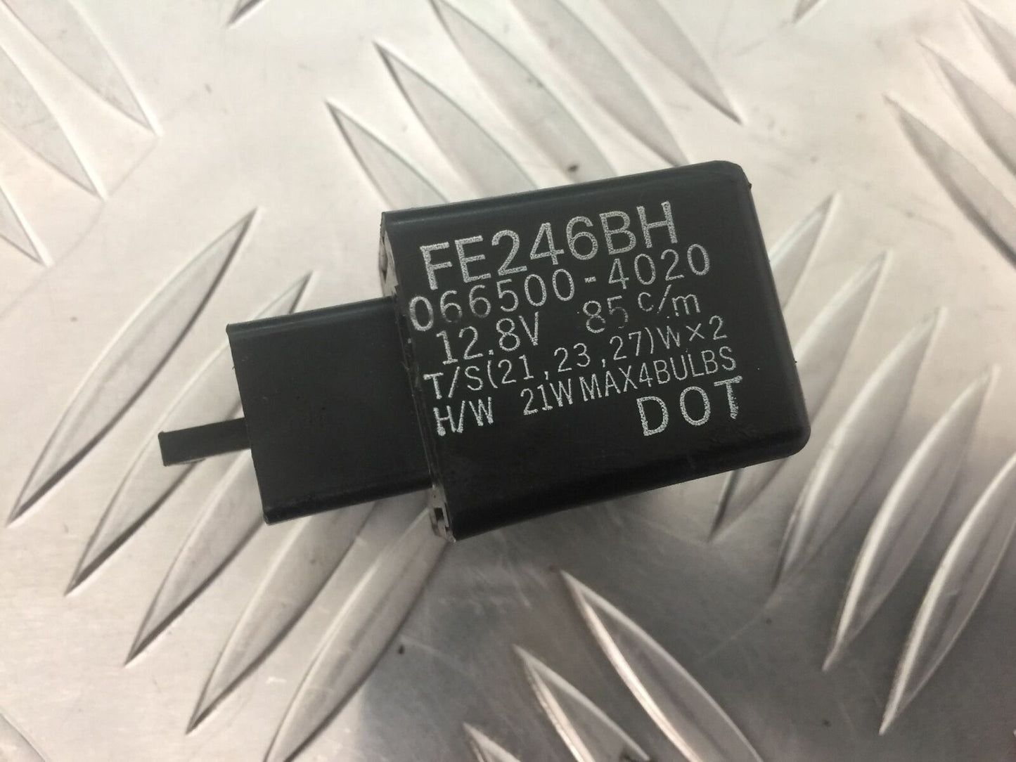 KAWASAKI ZX12R ZX12 R RELAY YEAR 2000 (STOCK 913)