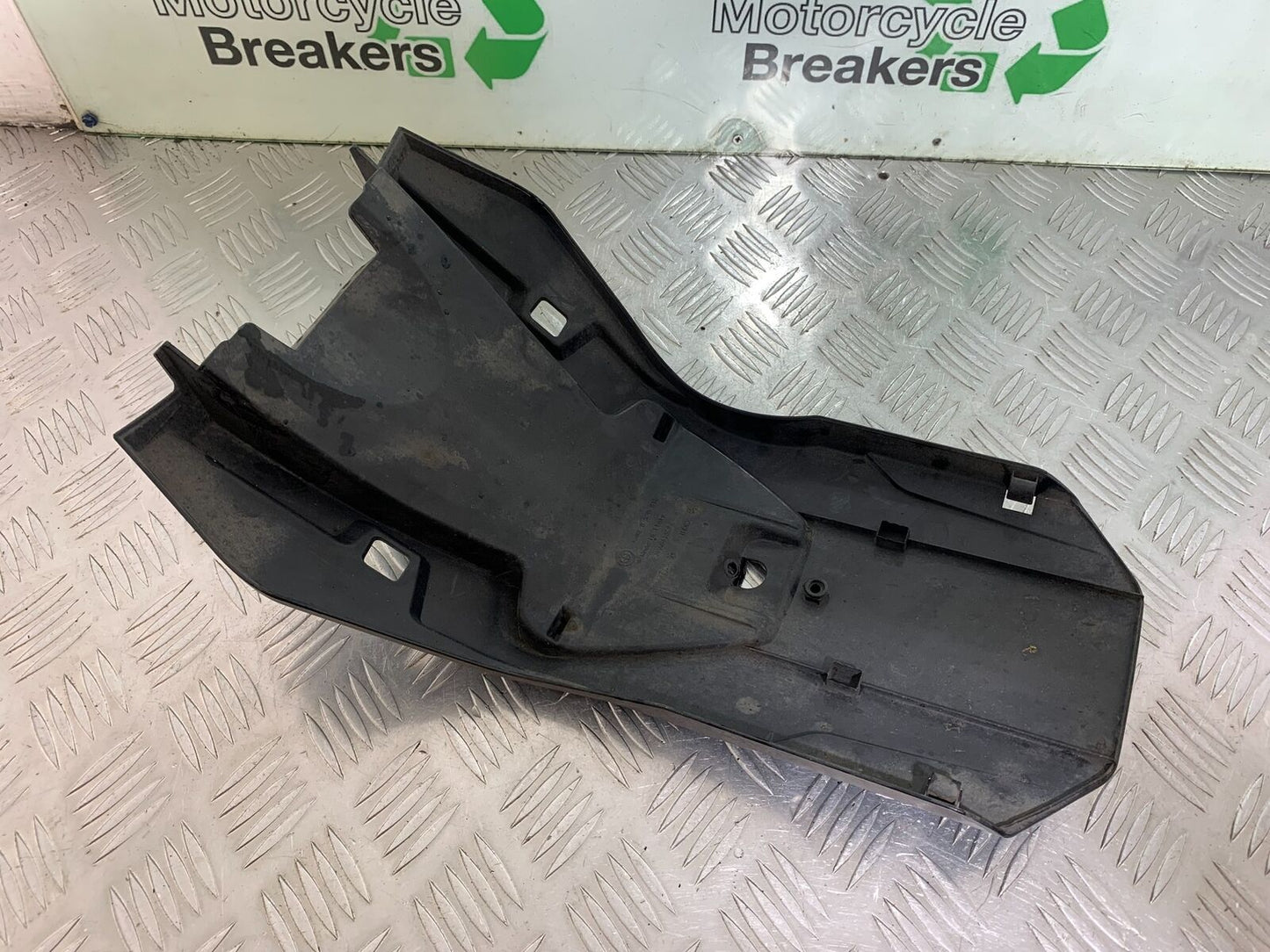 BMW F800 GT REAR MUDGUARD YEAR 2013-2017 (CMB1031)