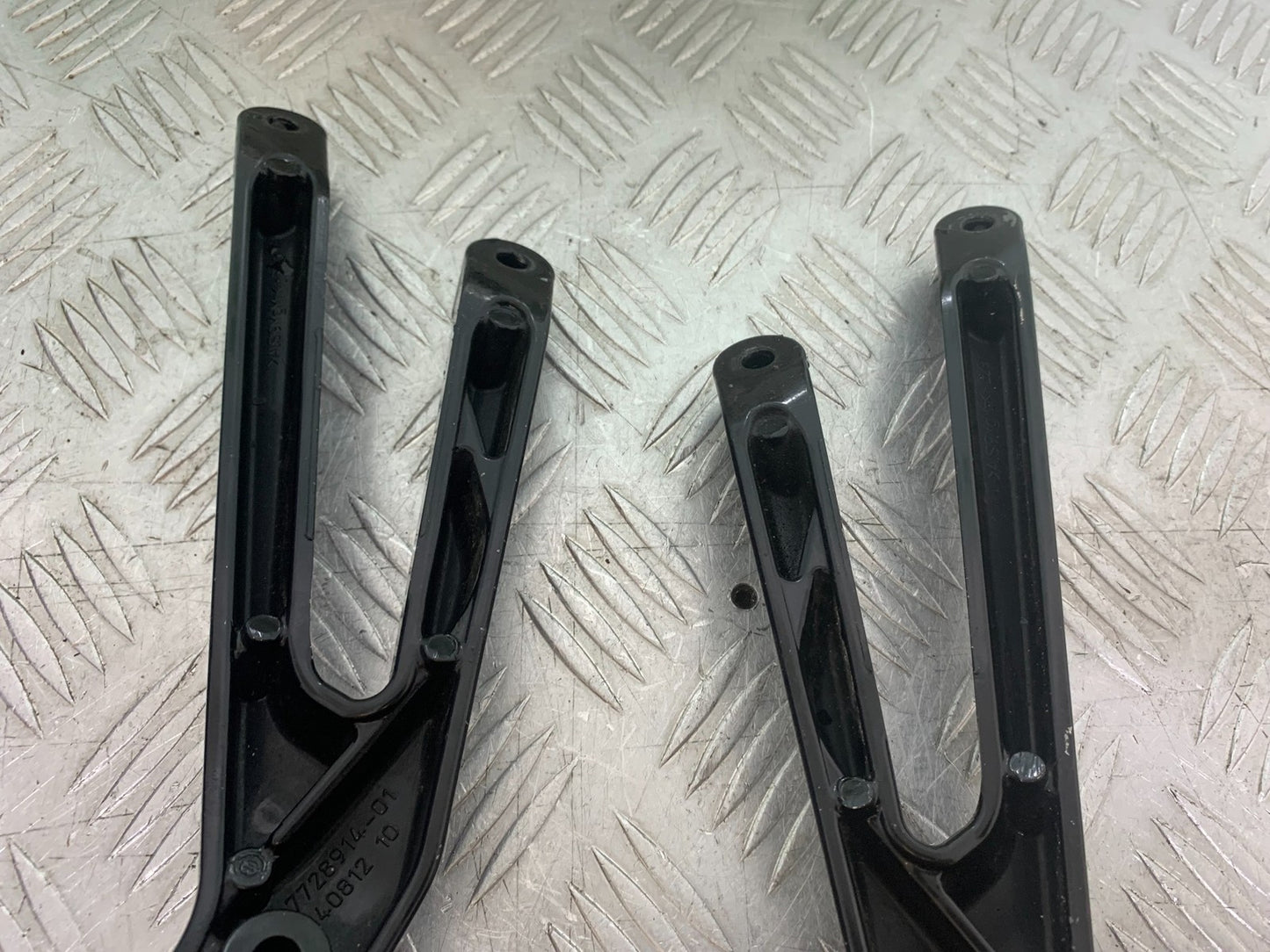 BMW S1000 RR REAR HANGER AND PEGS YEAR 2015-2018 (CMB1246)