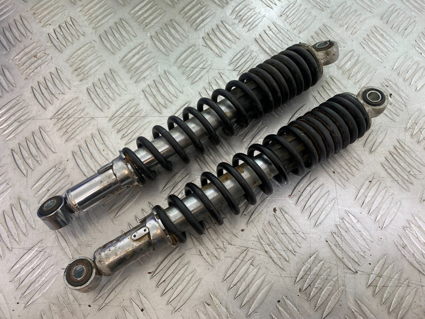 HONDA CBF125 CBF 125 REAR SHOCKS YEAR 2009-14 (CMB1182)