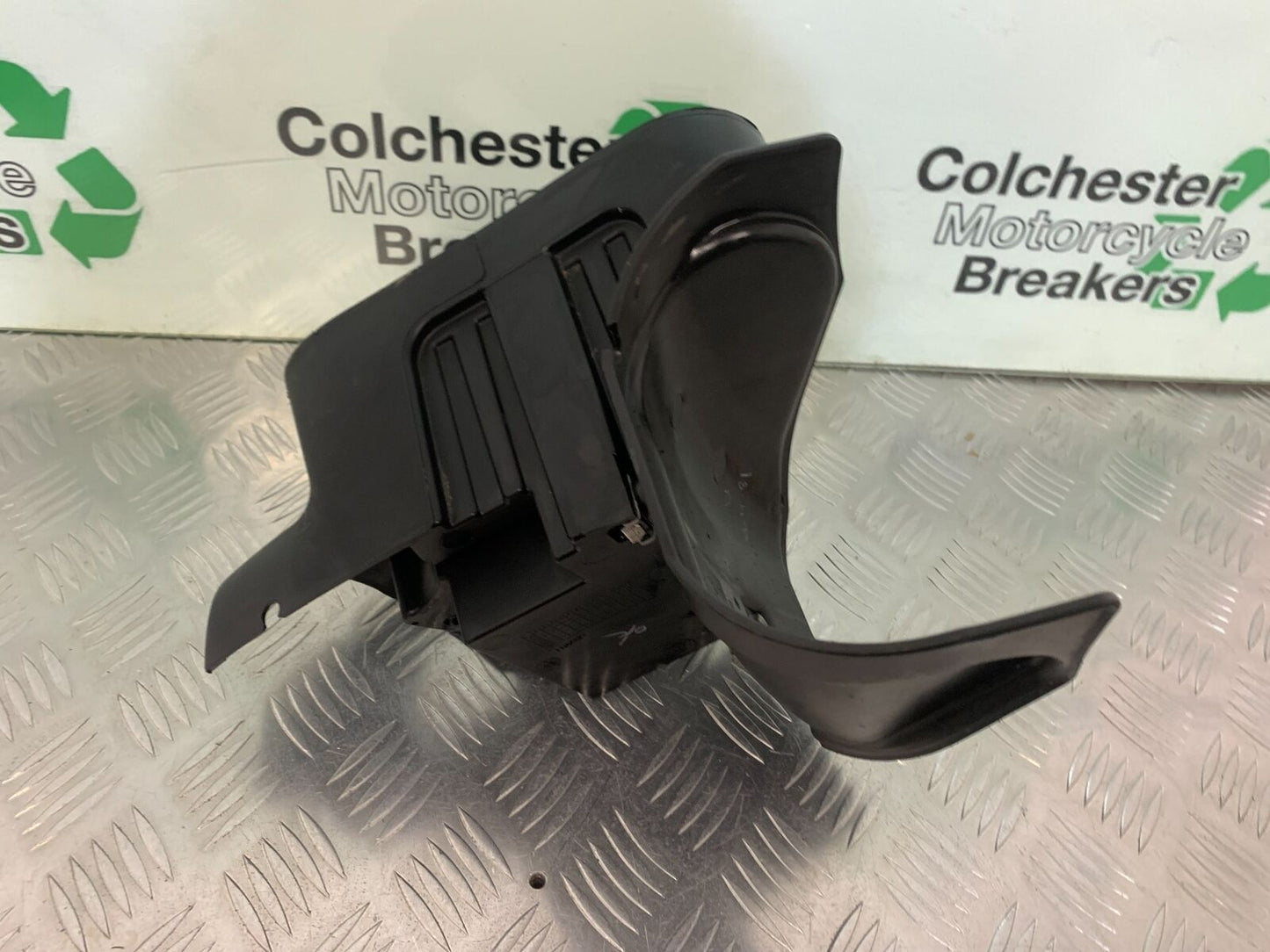 ROYAL ENFIELD 350 CLASSIC INNER MUDGUARD YEAR 2022 (STOCK 967)