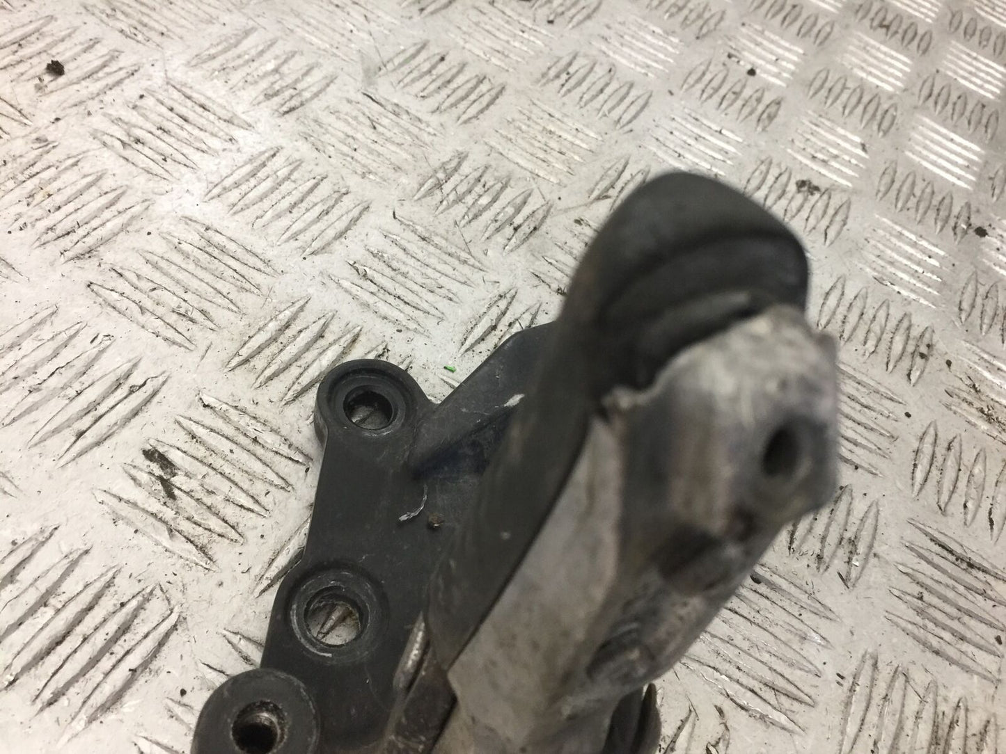 KAWASAKI NINJA 250 R EX250 FRONT LEFT HAMGER YEAR 2008 (STOCK 879)