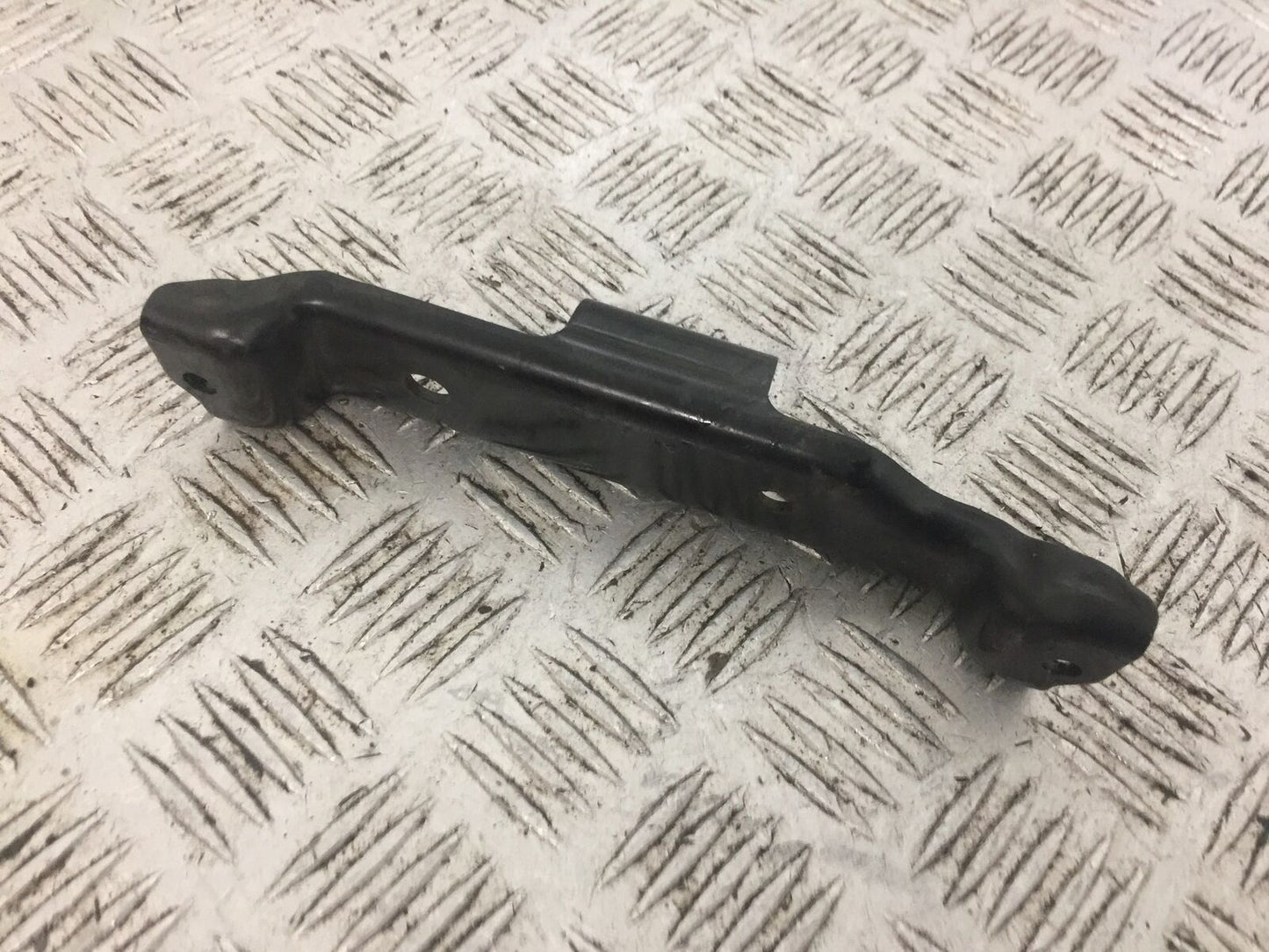 KAWASAKI Z1000 SX TANK BRACKET YEAR 2011 (STOCK 796)