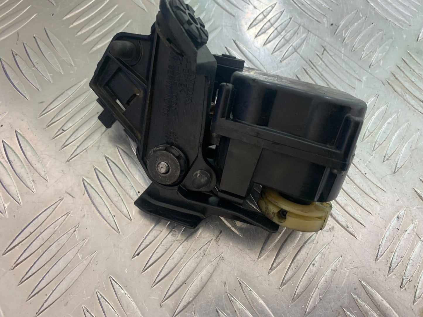 HONDA VFR1200 VFR 1200 FA EXHAUST SERVO MOTOR YEAR 2010-11 CMB1088)