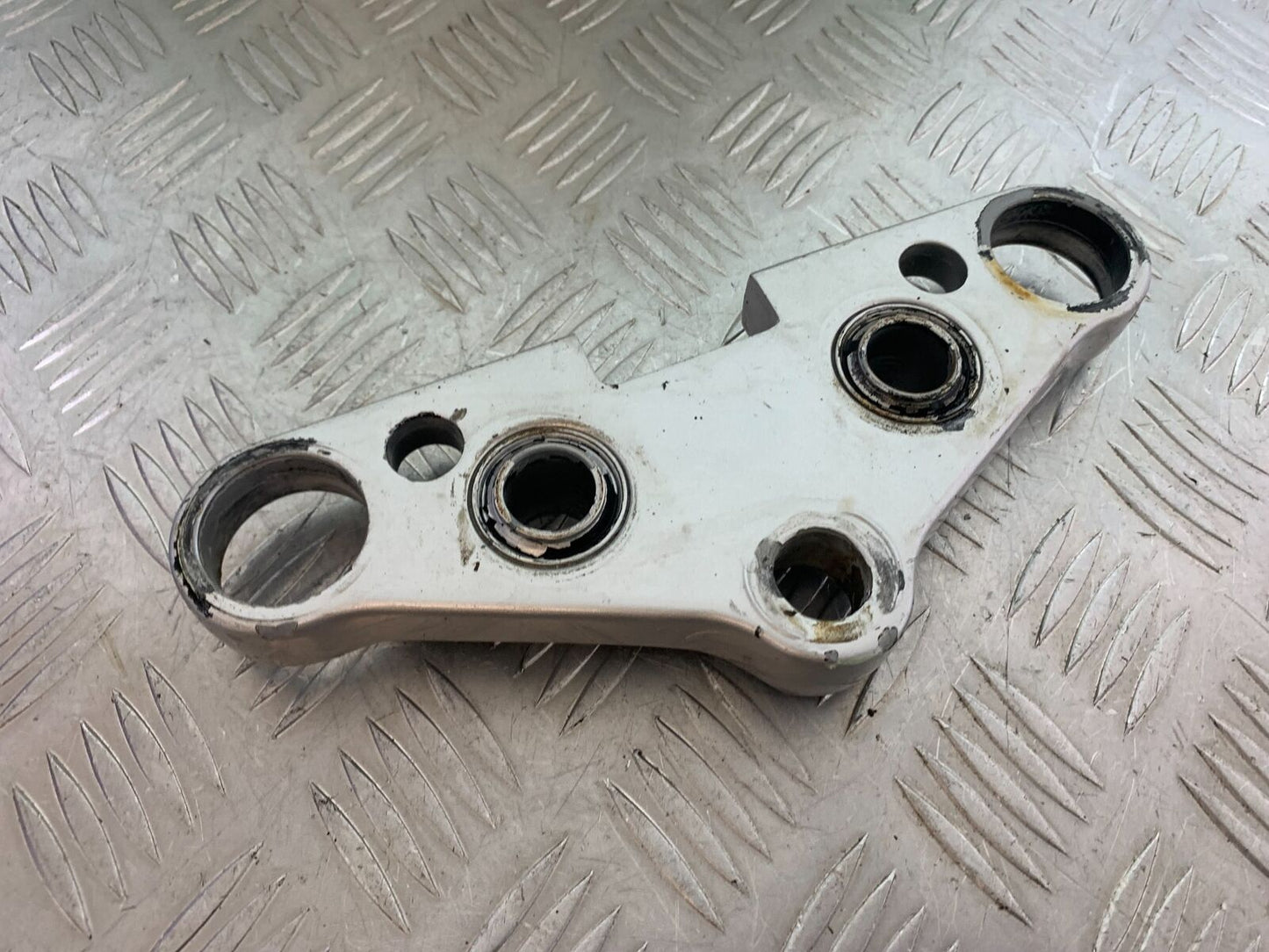 SUZUKI VS1400 VS 1400 INTRUDER TOP YOKE YEAR 1988 (CMB1077)