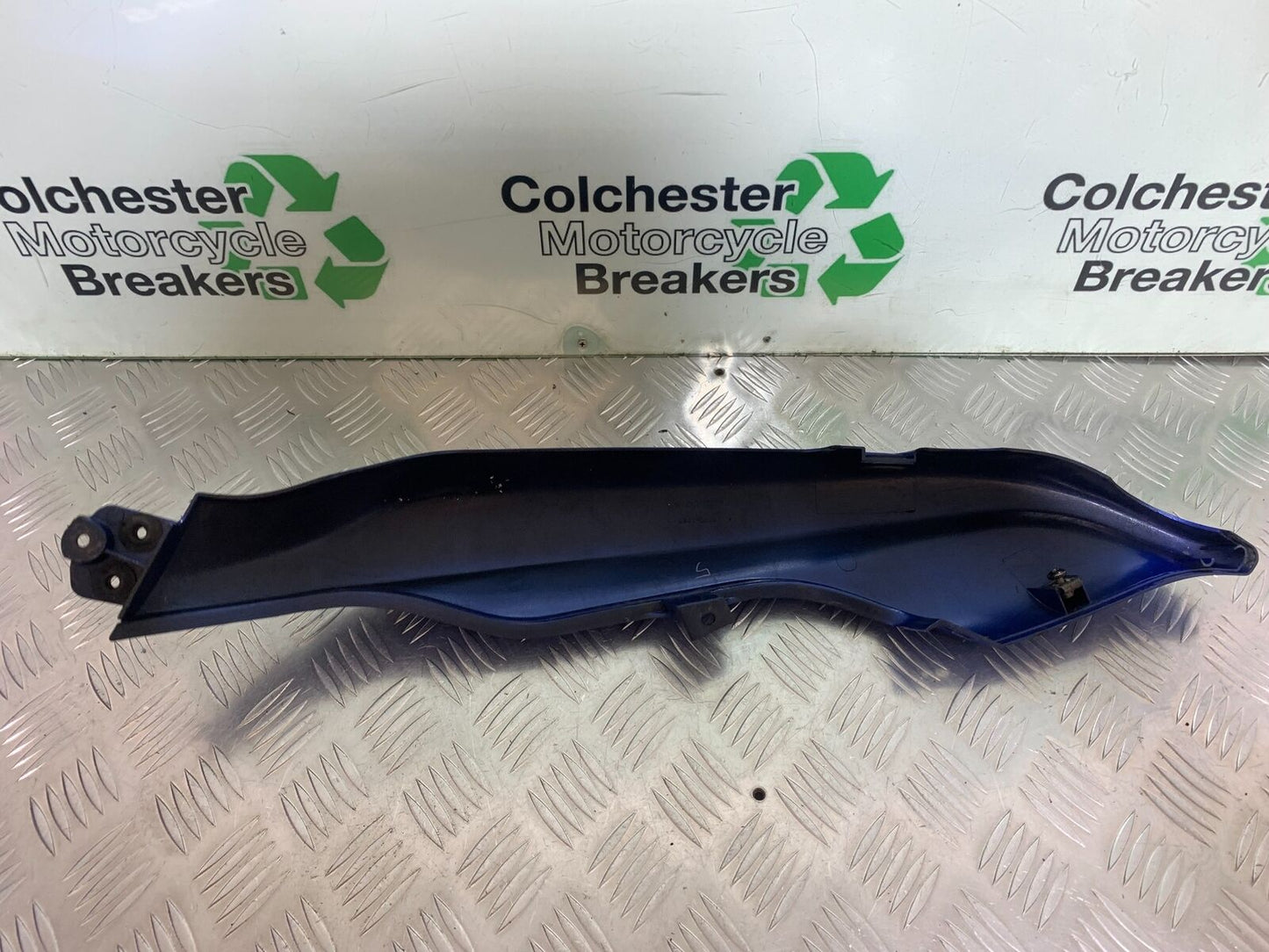 KAWASAKI ER5 ER 5 LEFT TAIL PIECE YEAR 1997-2007 (CMB1003)