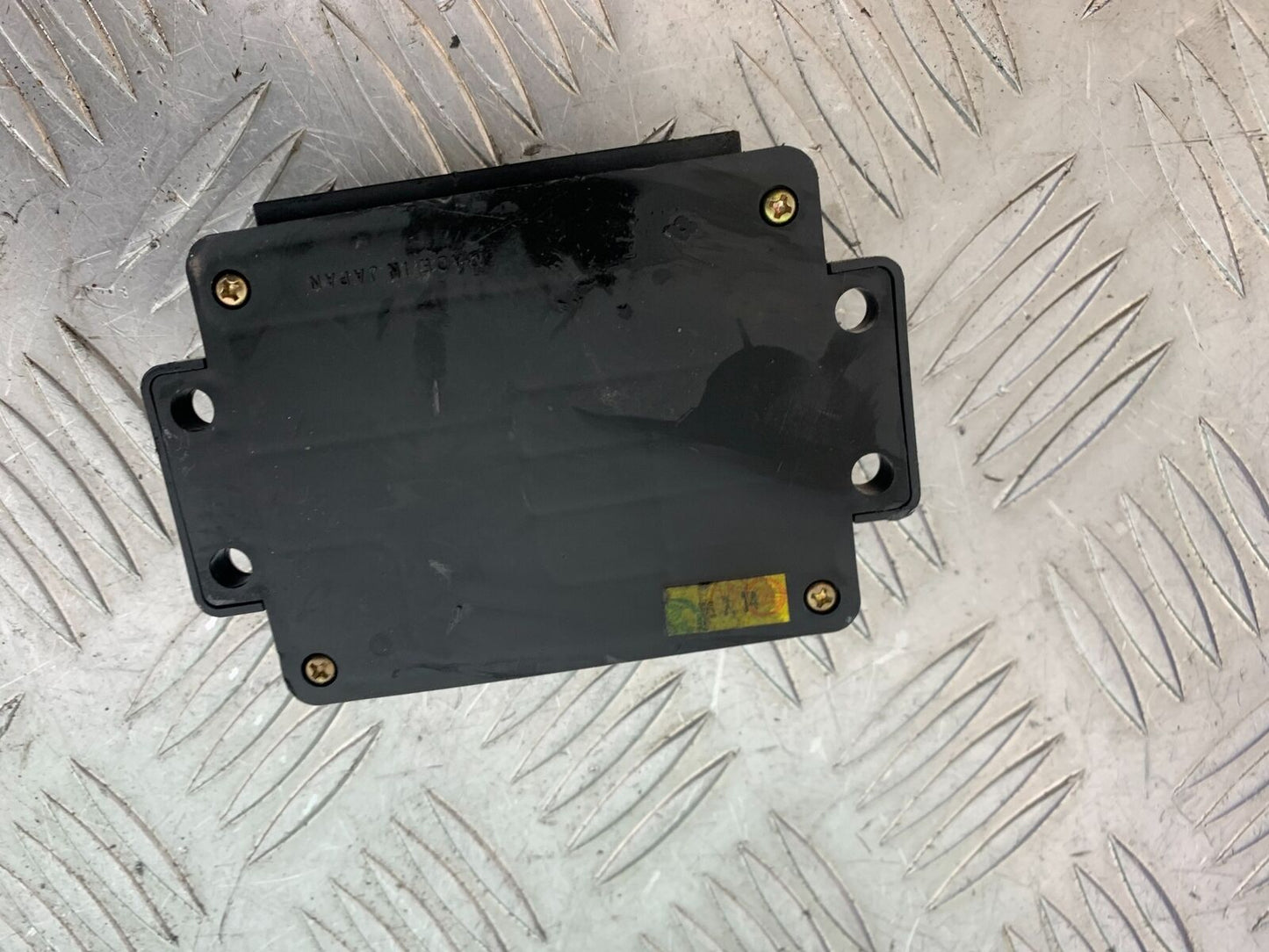 KAWASAKI Z750 Z 750 FUSE BOX YEAR 2004-2006 (CMB1104)