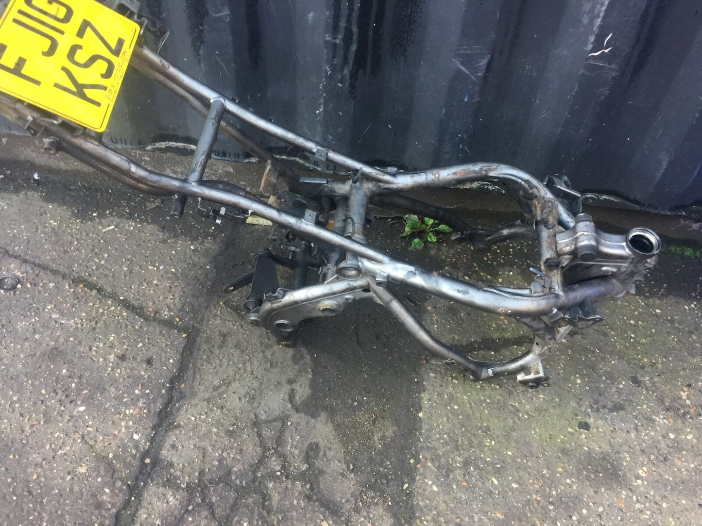 KAWASAKI KLE 650 VERSYS FRAME REG LOG BOOK YEAR 2010 (STOCK 775)