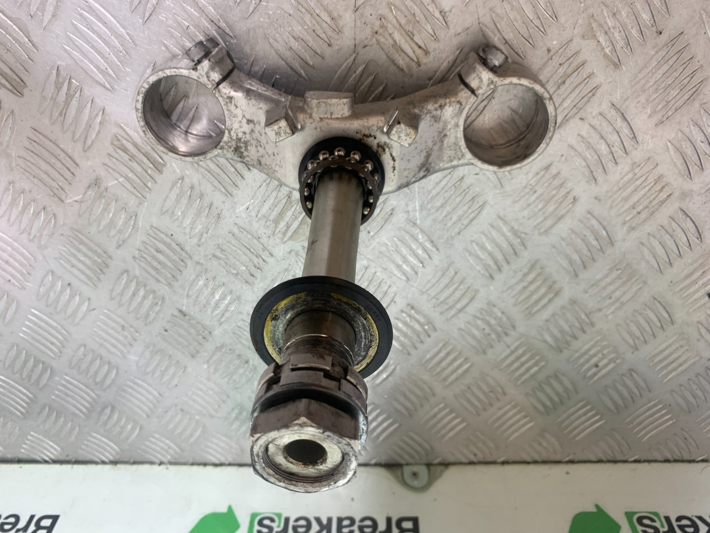 YAMAHA YZF R1 BOTTOM YOKE YEAR 2004-2006 (CMB1155)