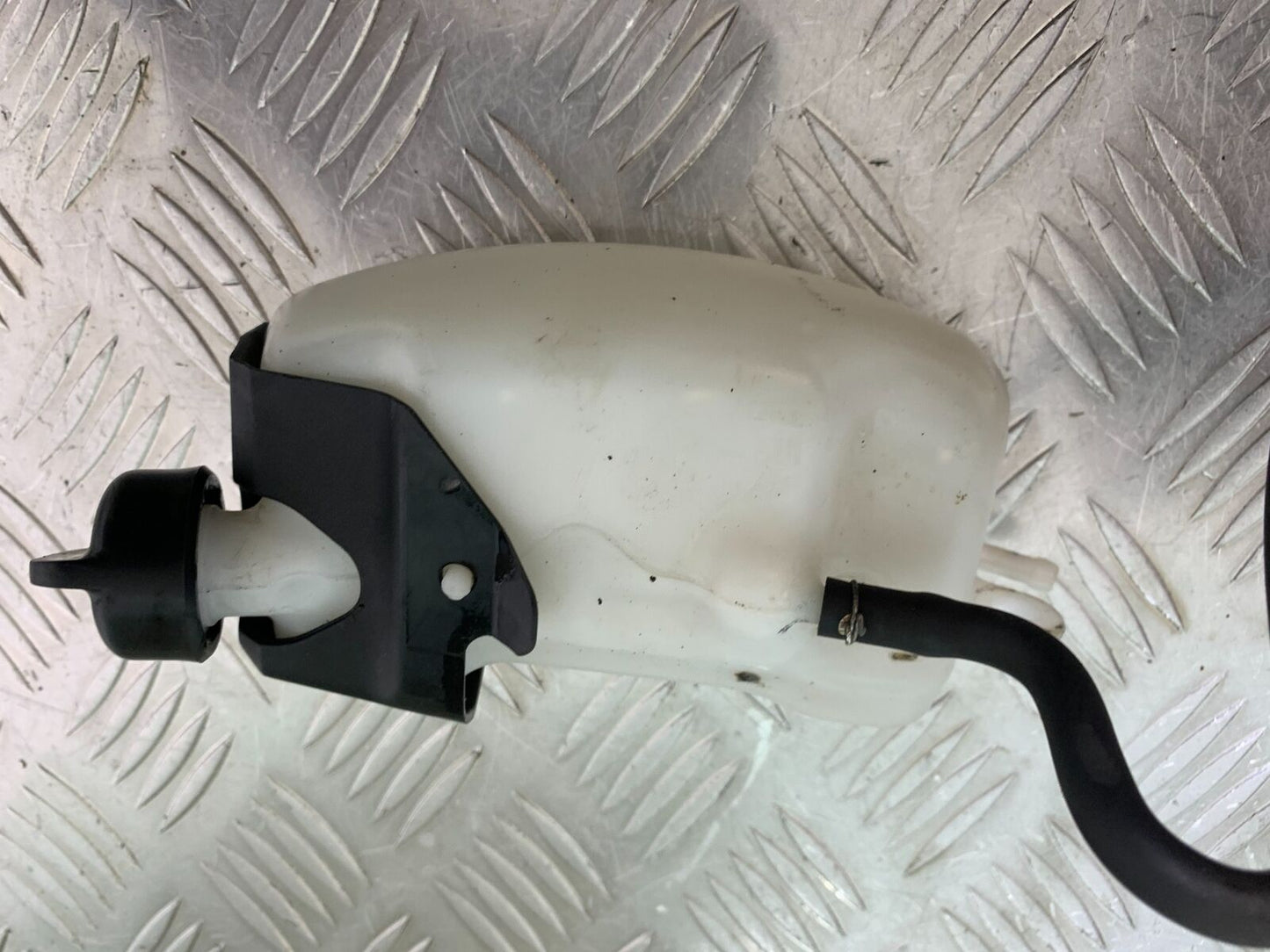 HONDA CB650F CB 650 FA-E COOLANT BOTTLE YEAR 2014-2017 (CMB1065)