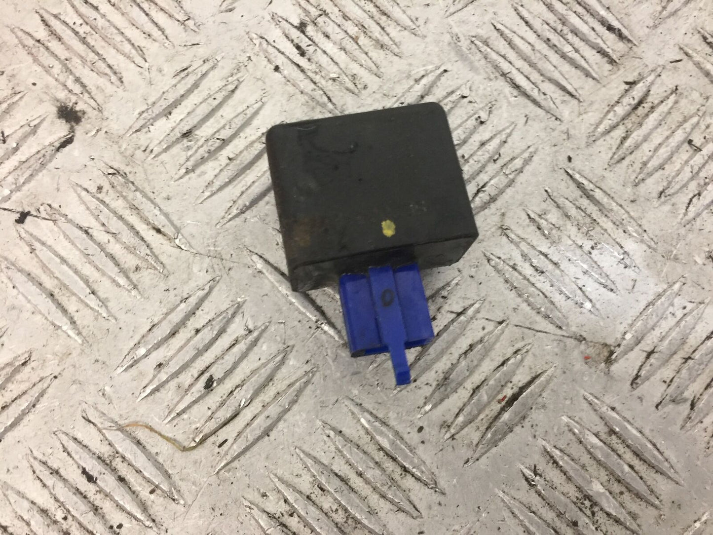 KTM DUKE 125 INDICATOR RELAY YEAR 2017-2022 (STOCK 758)