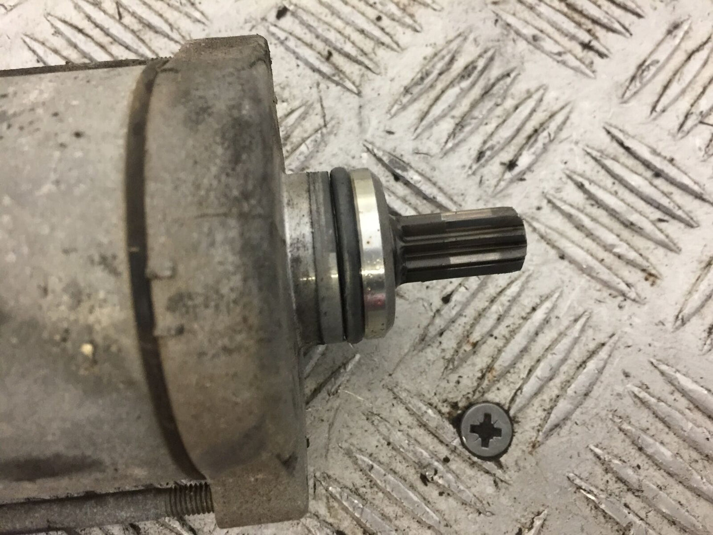 HONDA CBR929 FIREBLADE STARTER MOTOR YEAR 2000-01 (STOCK 683)