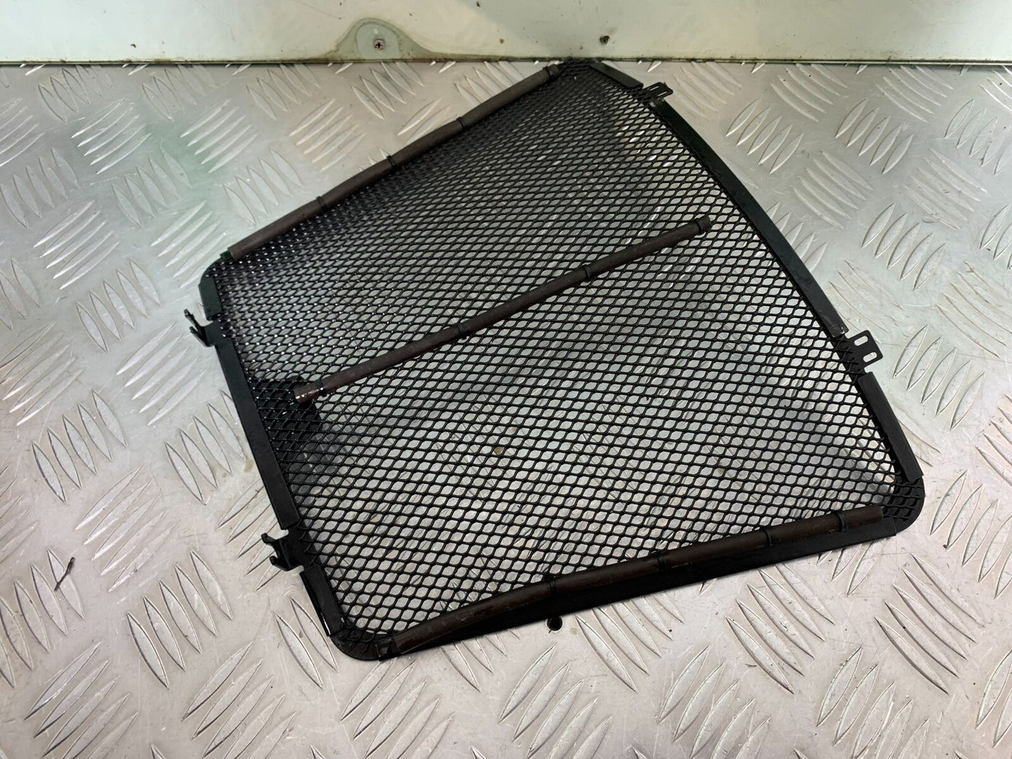 SUZUKI GSXR1000 GSXR 1000 RADIATOR GUARD 2009-2016 (CMB1049)