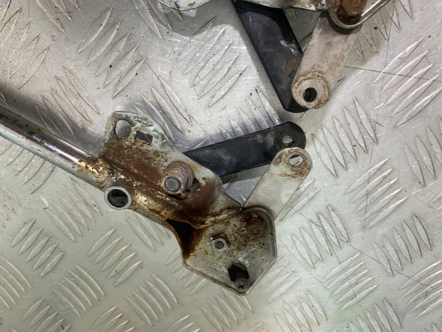 HONDA GL500 GL 500 SILVERWING FRAME RAILS YEAR 1981-82 (CMB1168)