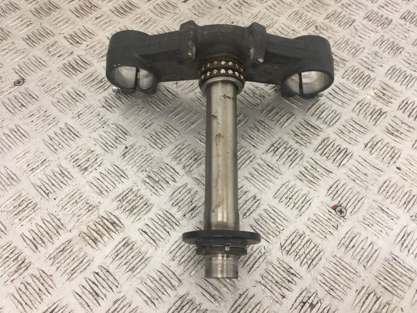 KAWASAKI Z1000 SX BOTTOM YOKE YEAR 2011 (STOCK 796)