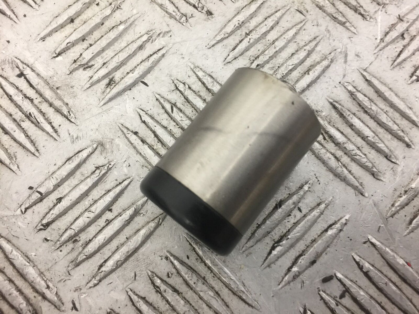KAWASAKI Z1000 GGF ZR1000 (ABS) R&G BAR END WEIGHT YEAR 2016 (STOCK 504)