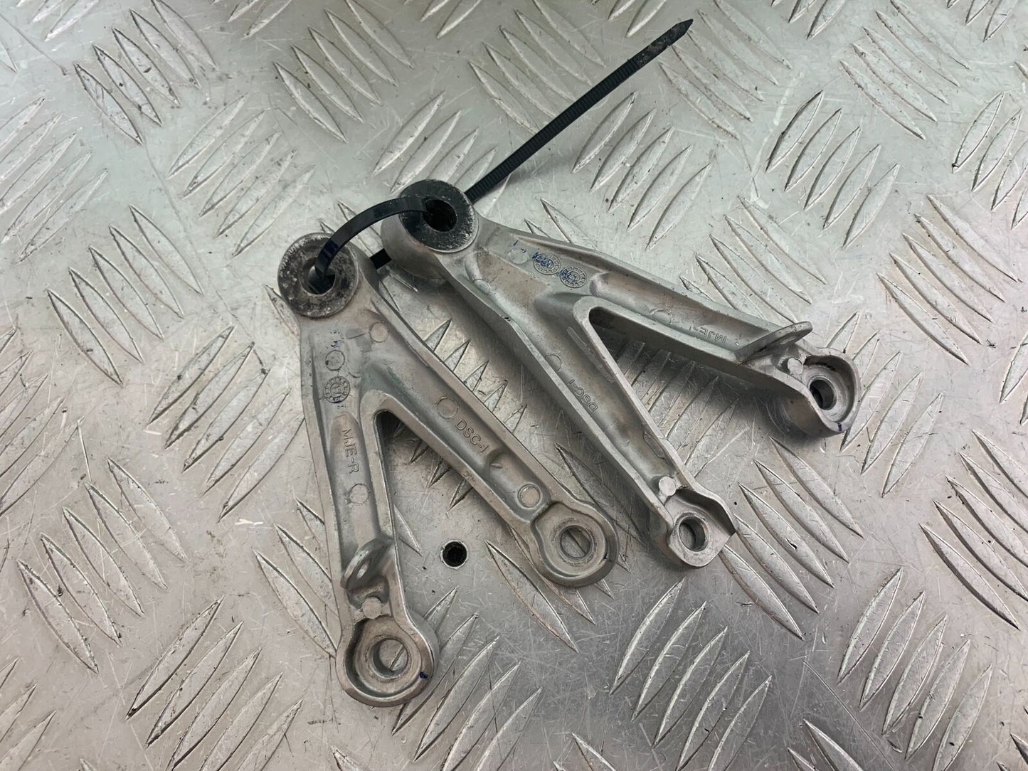 HONDA CB650 F CB 650 FA-H ENGINE BRACKETS YEAR 2017- 2019 (CMB1087)