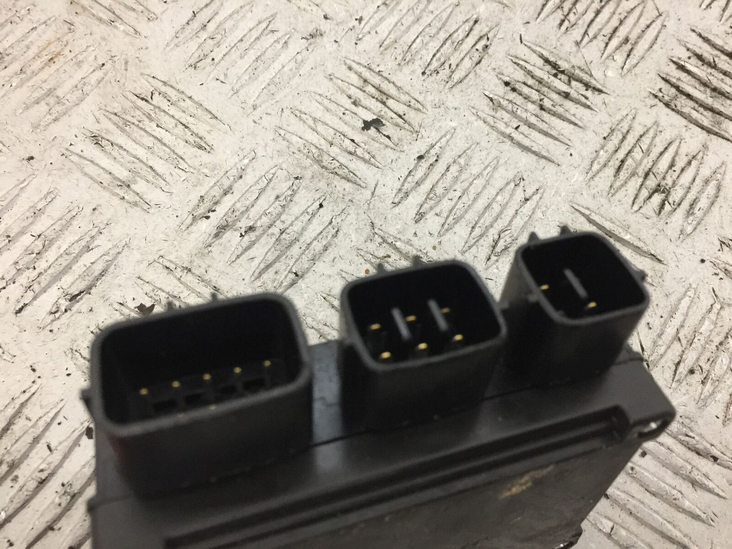 KAWASAKI ZZR1400 ZZR 1400 MAIN RELAY YEAR 2011 (STOCK 802)