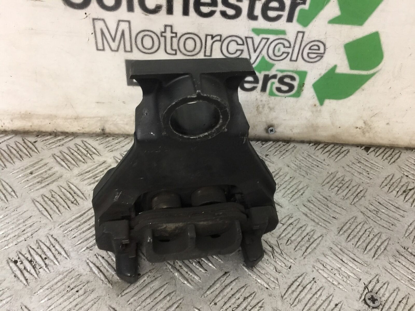 YAMAHA YZF R1 5PW REAR BRAKE CALIPER YEAR 2002-2003 (STOCK 899)