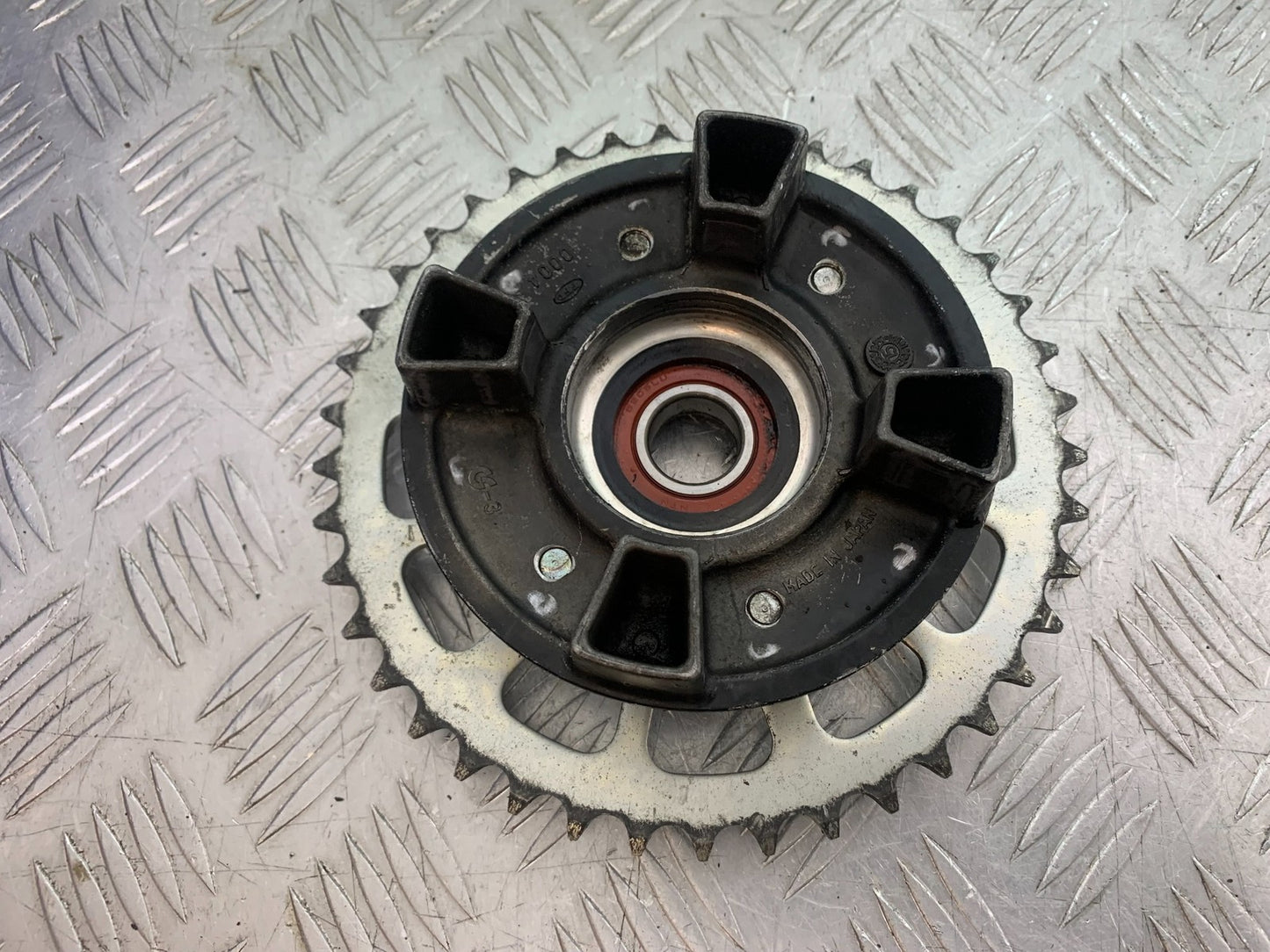 KAWASAKI Z1000 SX REAR SPROCKET CARRIER YEAR 2014-16 (CMB1264)