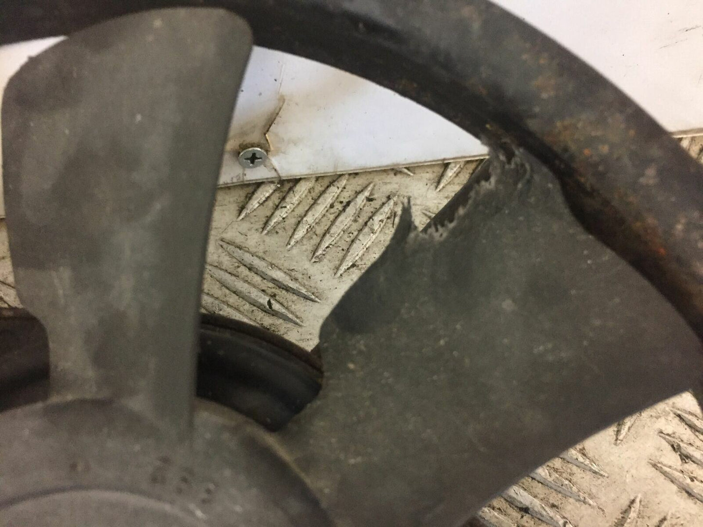 KAWASAKI ZX12R ZX12 R RADIATOR FAN YEAR 2001