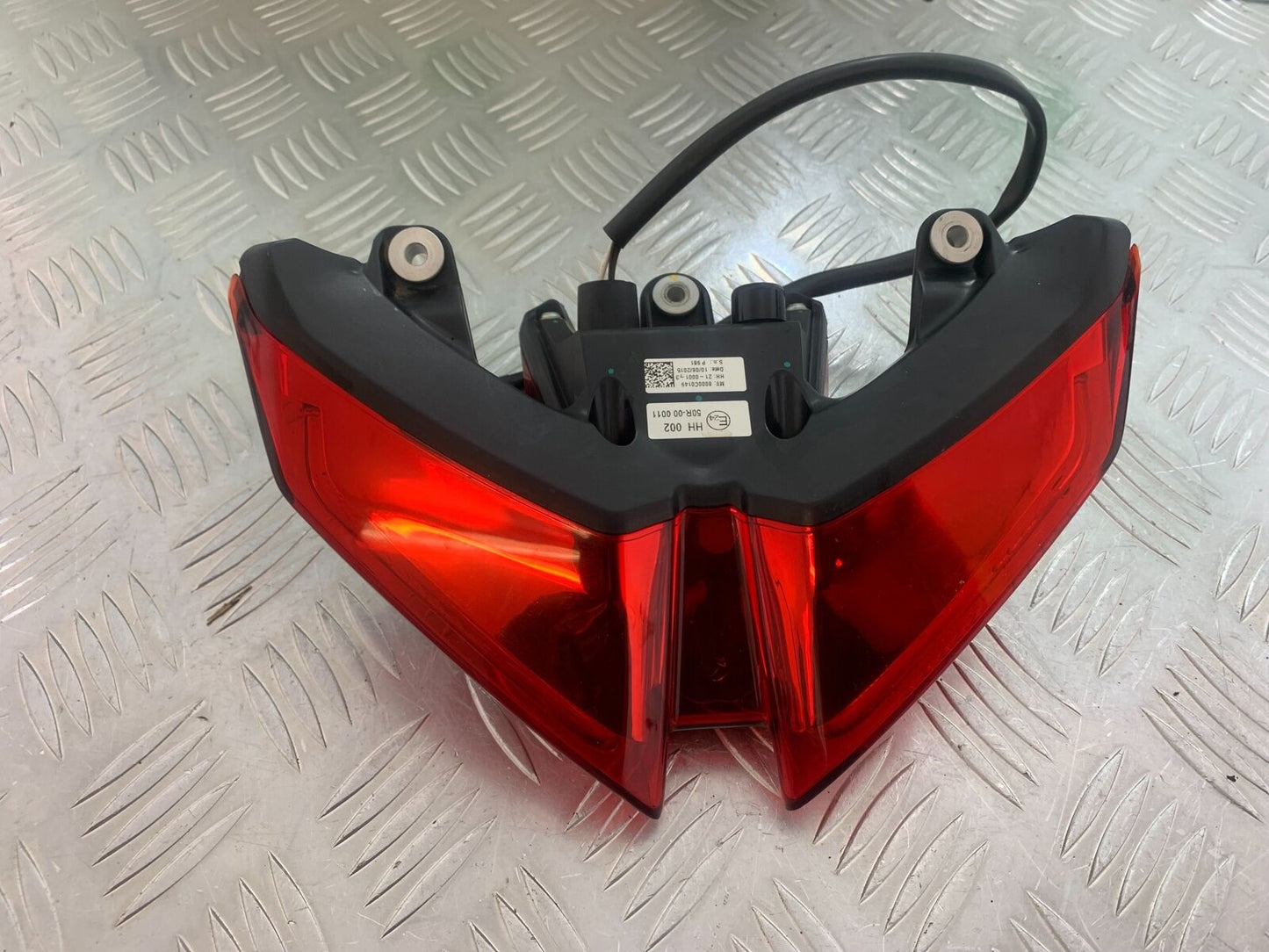 MV AGUSTA TURISMO VELOCE 800 REAR LIGHT YEAR 2014-17 (CMB1051)