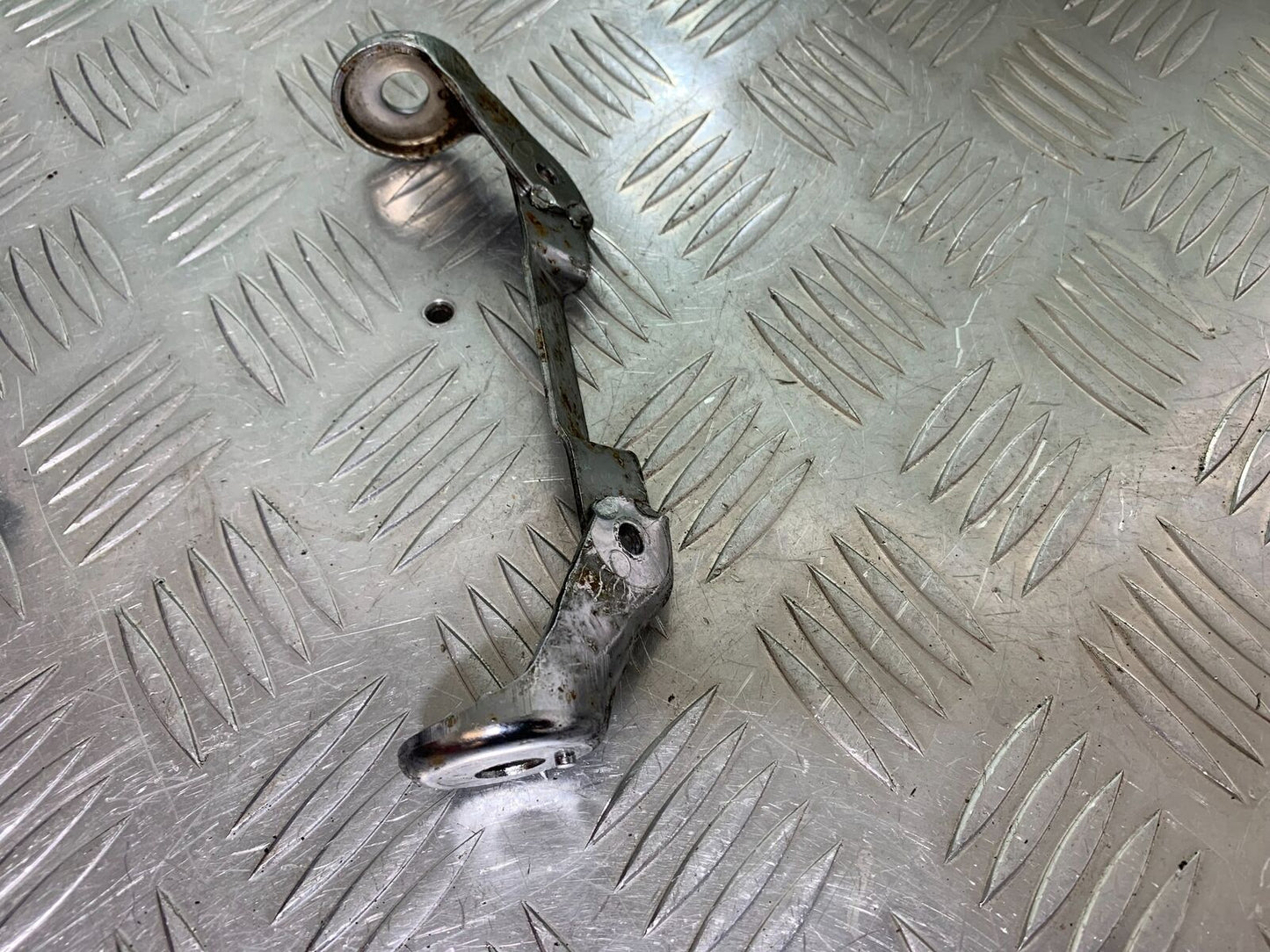 YAMAHA XV750 XV 750 VIRAGO FRONT INDICATOR MOUNTING BRACKET YEAR 1992 (CMB1016)