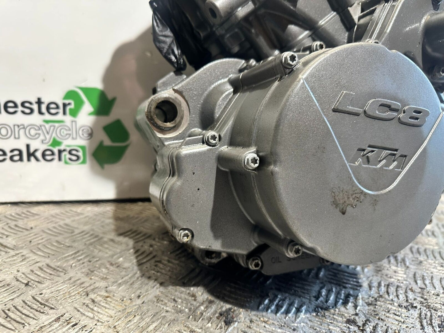 KTM 990 SUPERMOTO T LC8 ENGINE YEAR 2010-2011 (CMB1067)