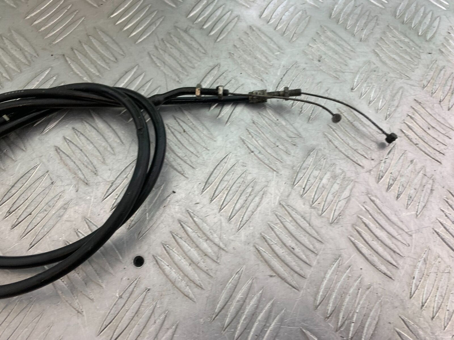 YAMAHA YZF600 YZF 600 THUNDERCAT THROTTLE CABLES 1996-2003 (CMB1105)