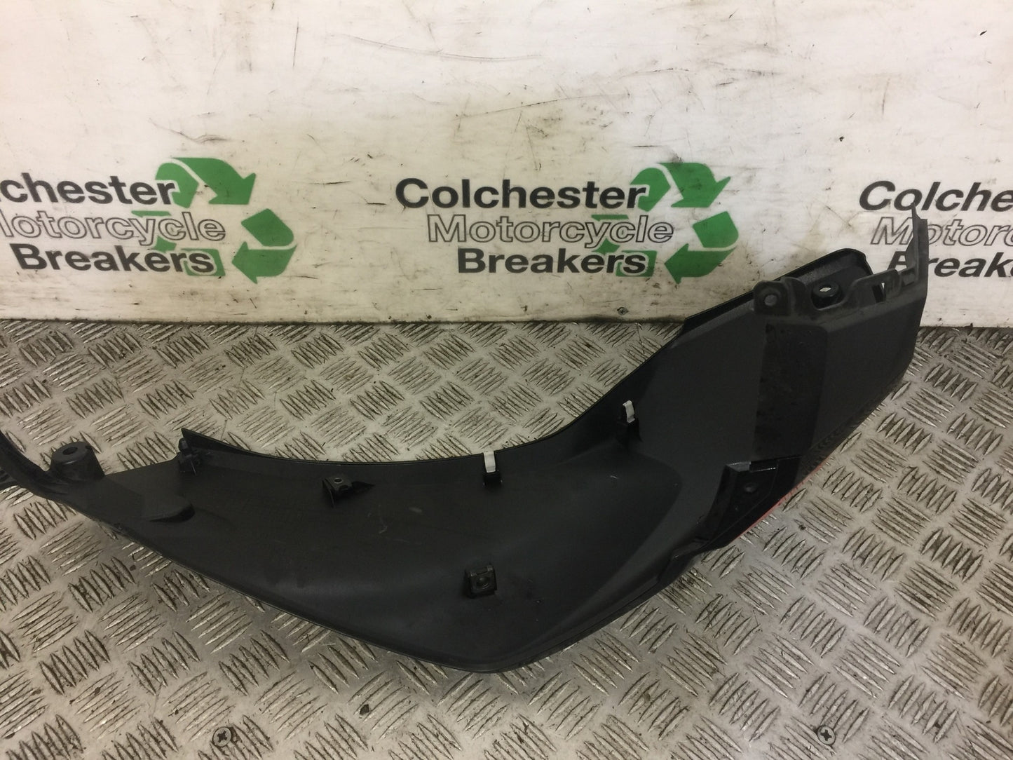 HONDA NC750 NC 750 SA-H RIGHT TANK PANEL 2014-2018 (STOCK 608)
