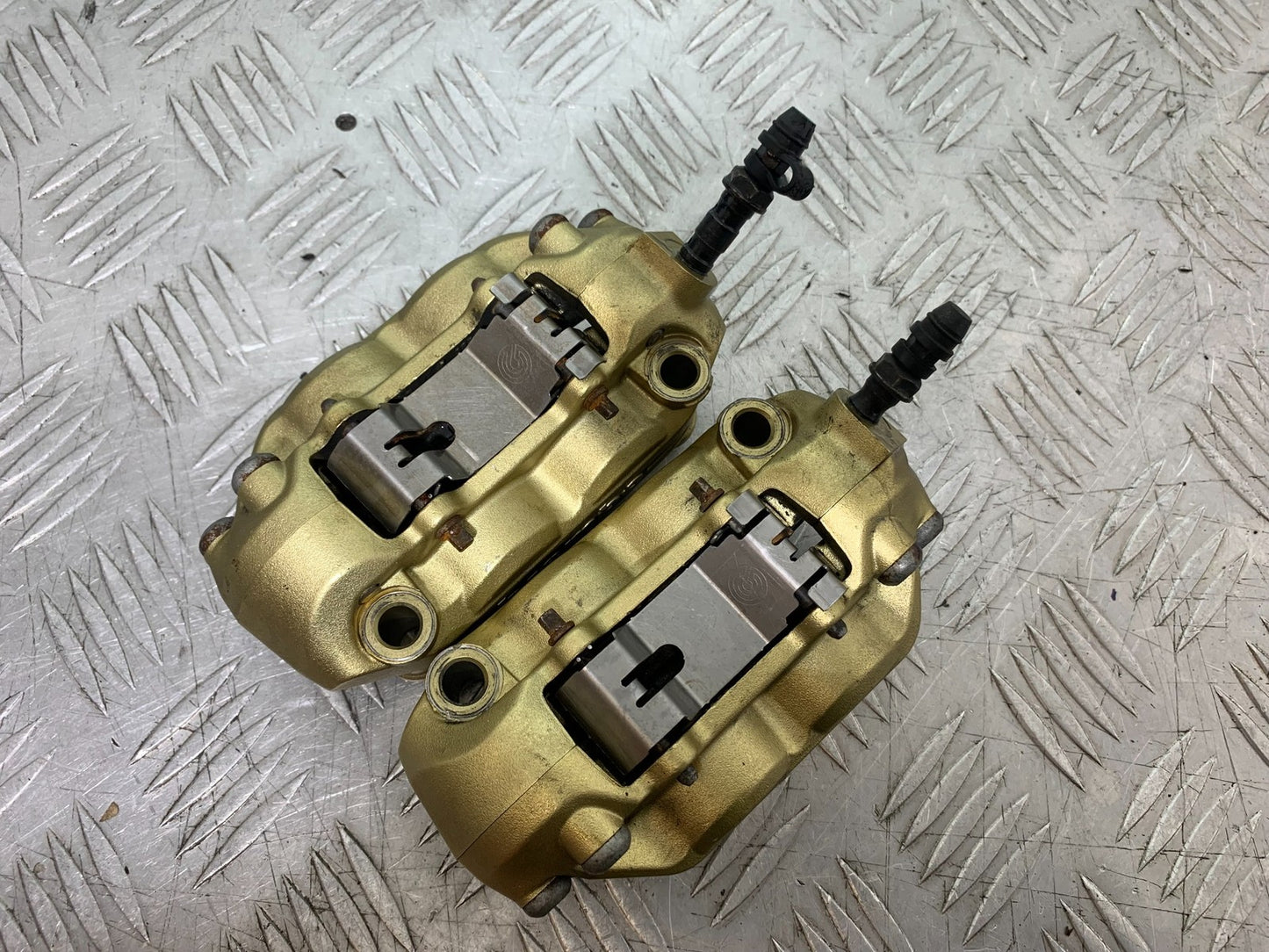 APRILIA TUONO 1000 V4R FRONT CALIPERS YEAR 2011-13 (CMB1316)