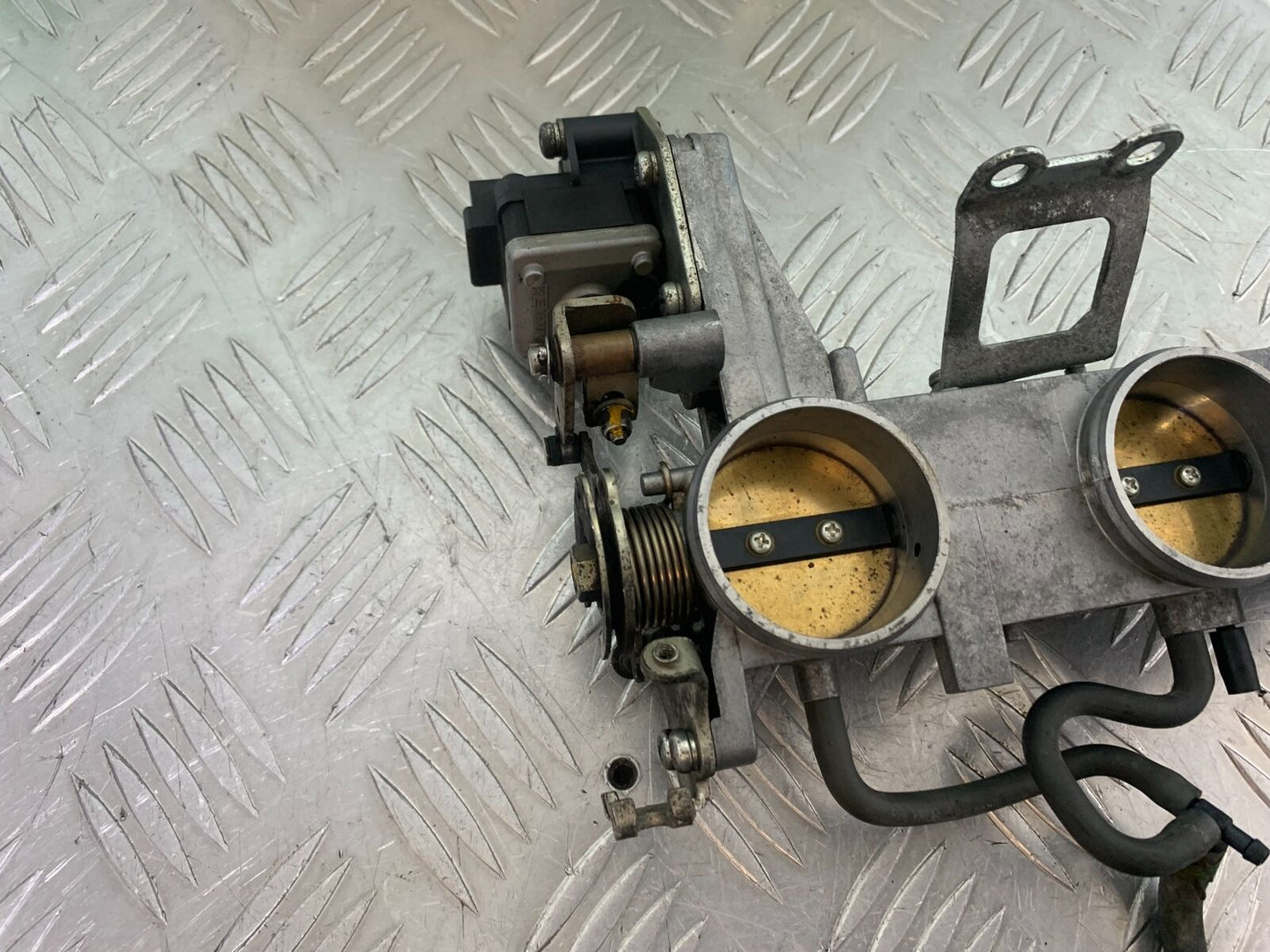 TRIUMPH 1050 SPRINT ST THROTTLE BODIES YEAR 2004-2007 (CMB1089)