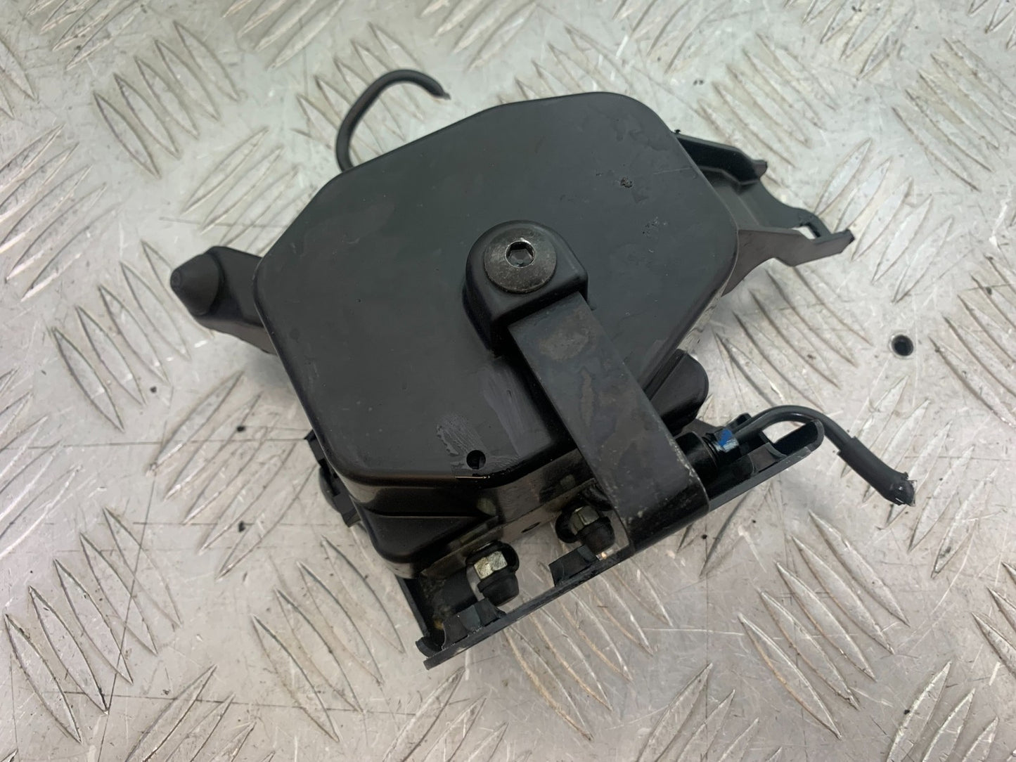 HONDA CBR1000 rr FIREBLADE REAR ABS PUMP YEAR 2012-2016 (CMB1198)