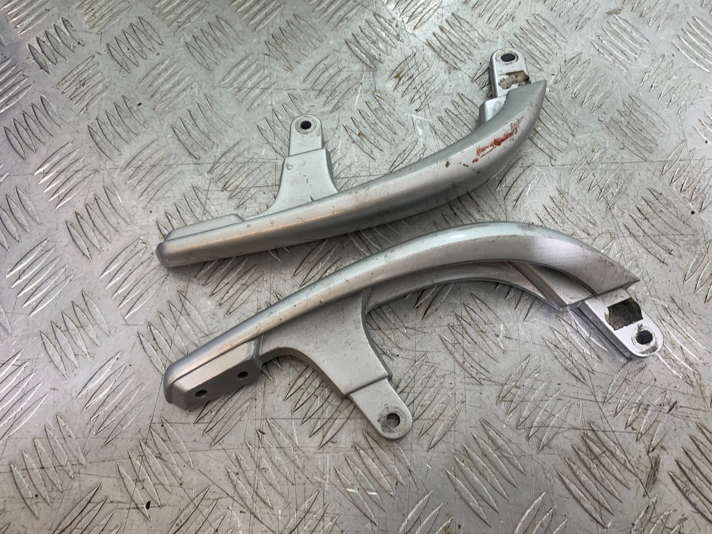 YAMAHA XMAX 250 XMAX 250 GRAB RAILS YEAR 2006-09 (CMB1201)
