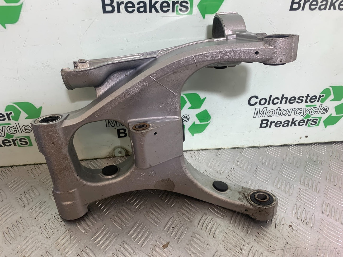KAWASAKI GTR1400 GTR 1400 SWINGARM YEAR 2007-2009 (CMB1174)