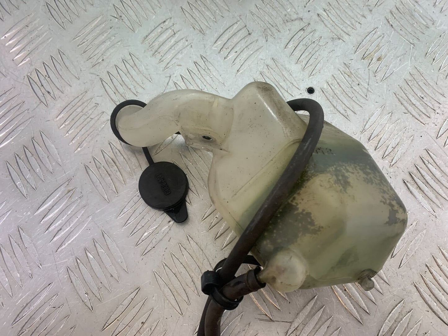 HONDA CBR600 CBR 600 RR COOLANT BOTTLE YEAR 2003-2004 CMB1086)