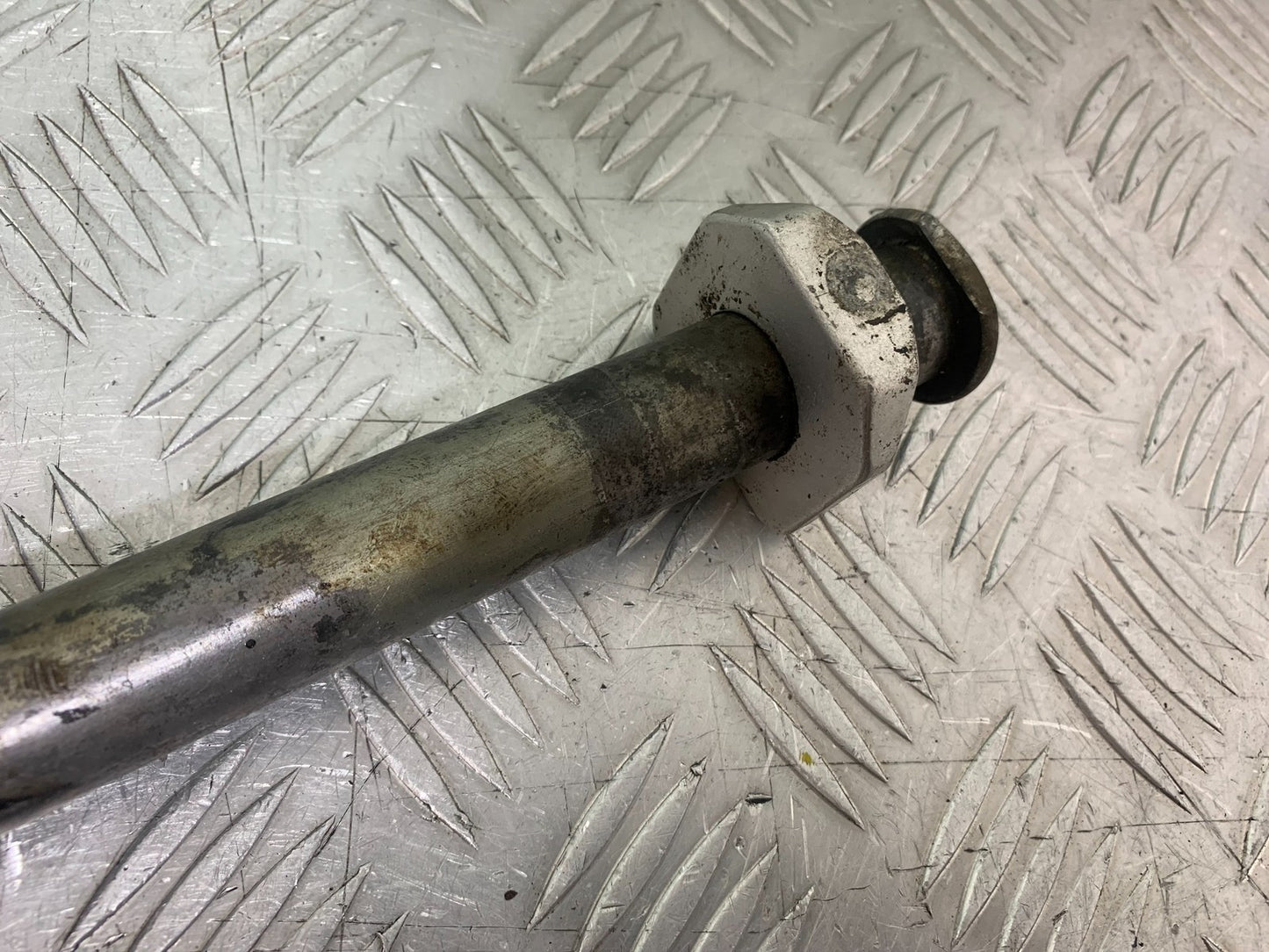 SUZUKI DL1000 V-STROM REAR WHEEL SPINDLE YEAR 2014-2019 (CMB1325)