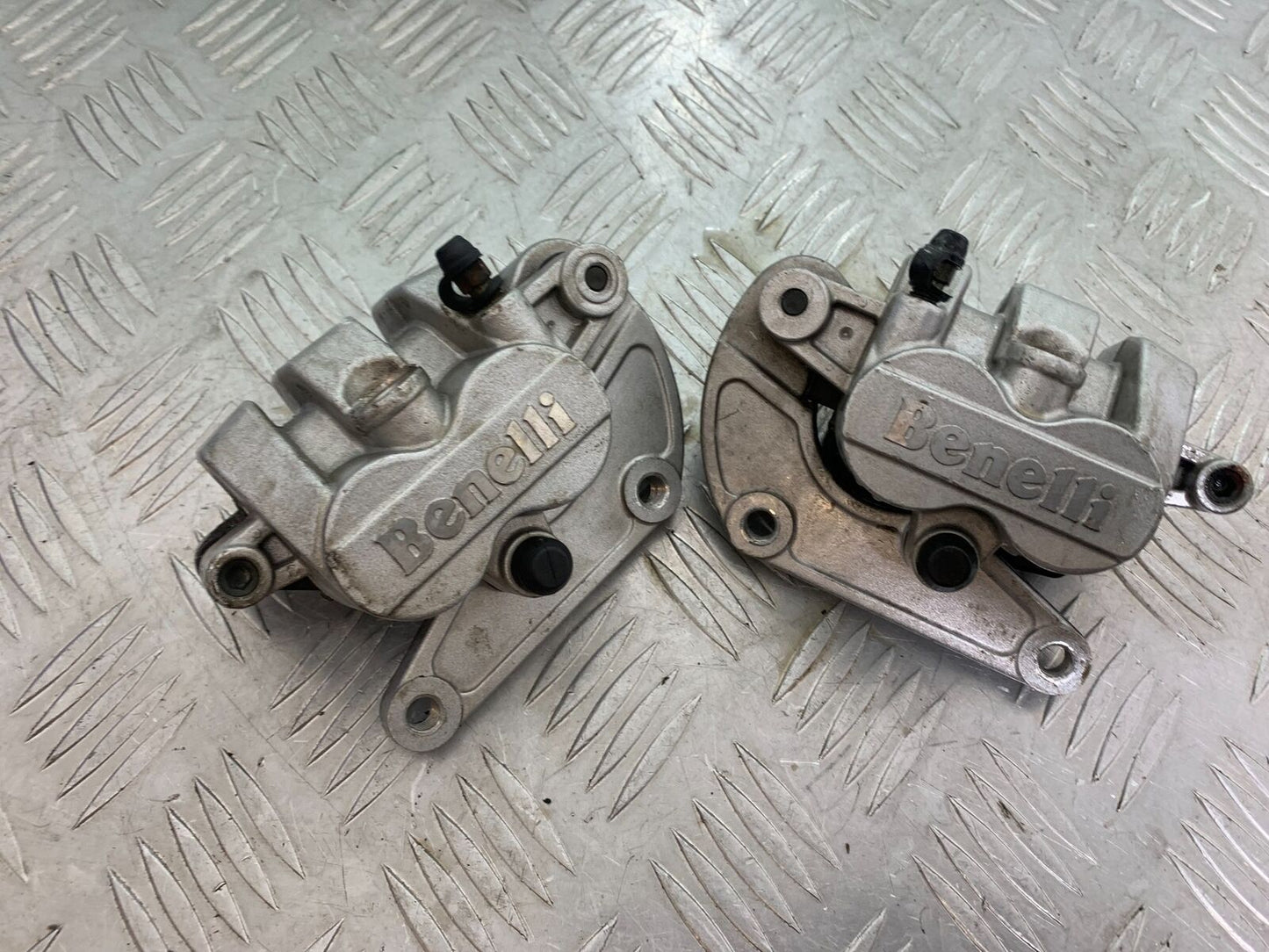 BENELLI LEONCINO 500 TRIAL FRONT BRAKE CALIPERS YEAR 2020 (CMB1106)