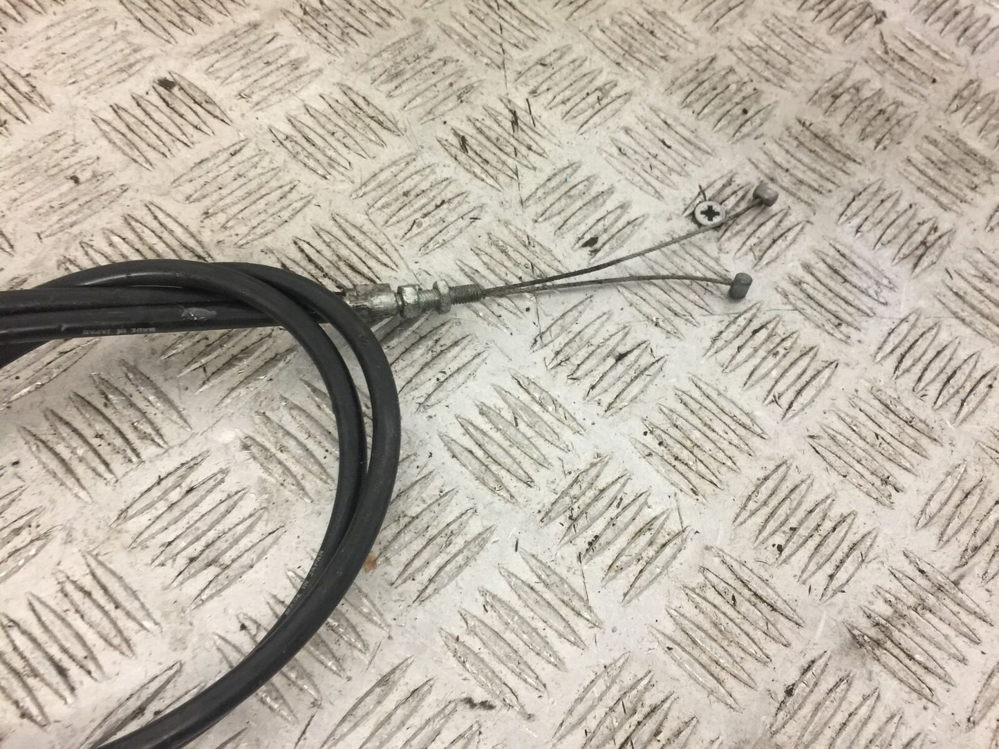 YAMAHA R6 5SL THROTTLE CABLES YEAR 2004 (STOCK 666)