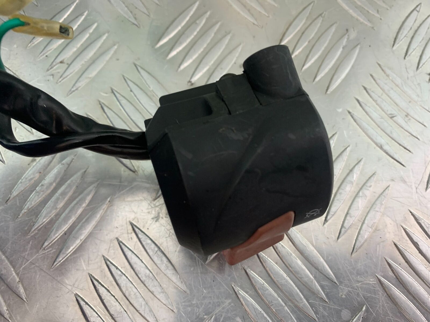 APRILIA FUTURA RST 1000 RIGHT SWITCH GEAR YEAR 2001-2005 (CMB1033)