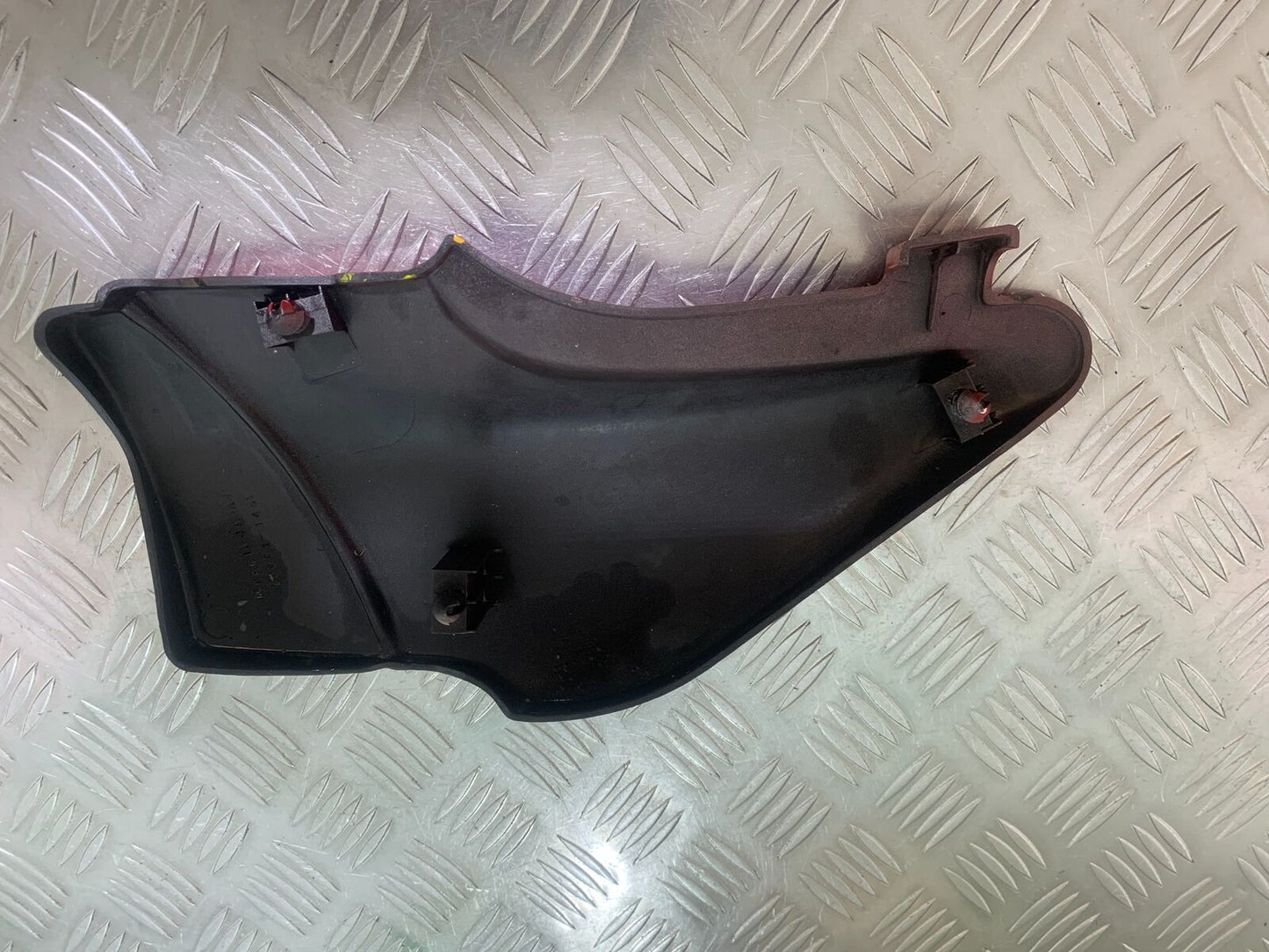 KAWASAKI ZR 750 ZEPHYR RIGHT SIDE PANEL YEAR 1991-95 (CMB1008)