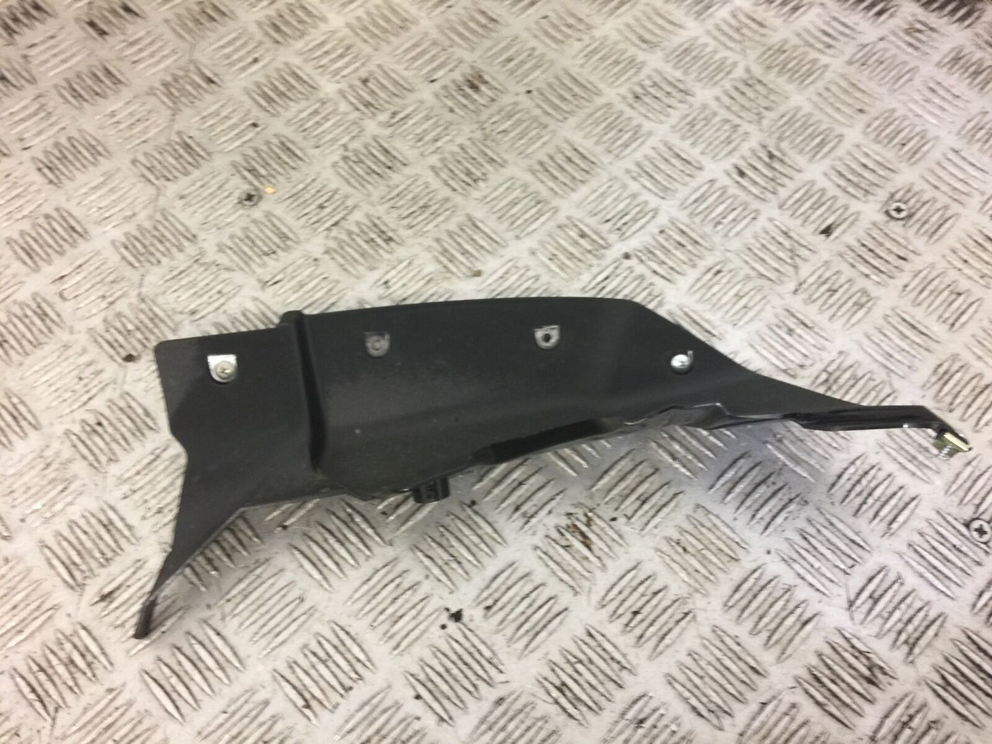 BENELLI TORNADO TNT 125 INFILL PANEL 2018 (STOCK 556)