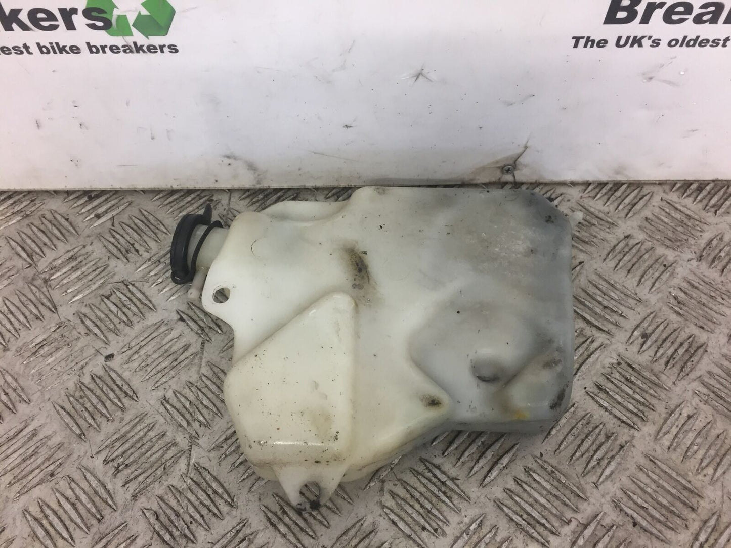 HONDA VFR800 VFR 800 COOLANT BOTTLE YEAR 1998-2001 (PRE V-TEC)